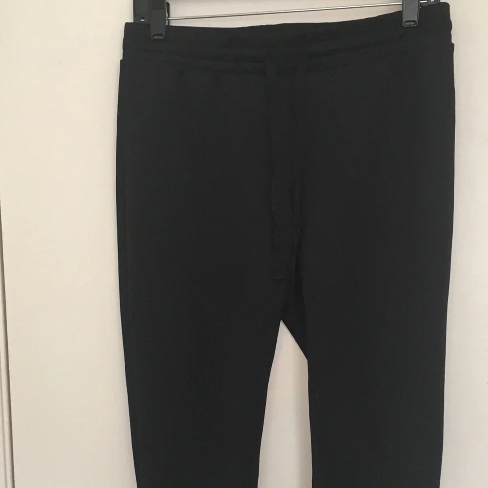 Fabletics Fabletics black full length joggers, size small Size 28" / US 6 / IT 42 - 1 Thumbnail