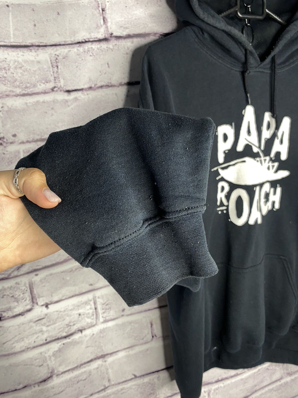 Band Tees Men's vintage Papa Roach band tees rock band hoodie Size US XL / EU 56 / 4 - 3 Thumbnail