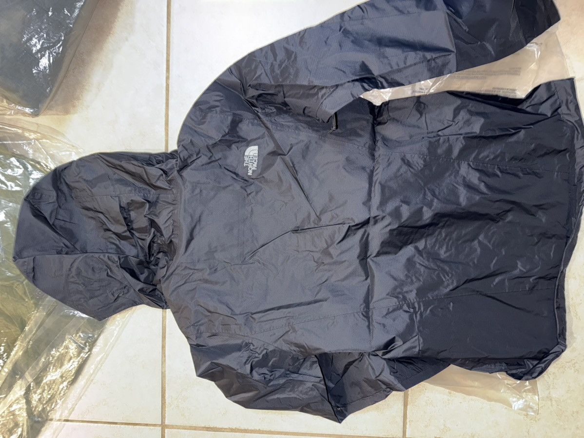 The North Face The North Face Rain Jacket Size XS / US 0-2 / IT 36-38 - 4 Thumbnail