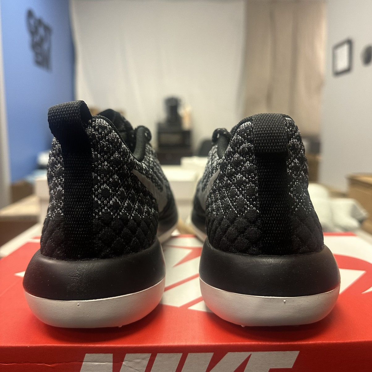 Nike Size 9.5W (8M) - Nike Roshe 2 Flyknit Black- 861706-001 Size US 9.5 / IT 39.5 - 4 Thumbnail