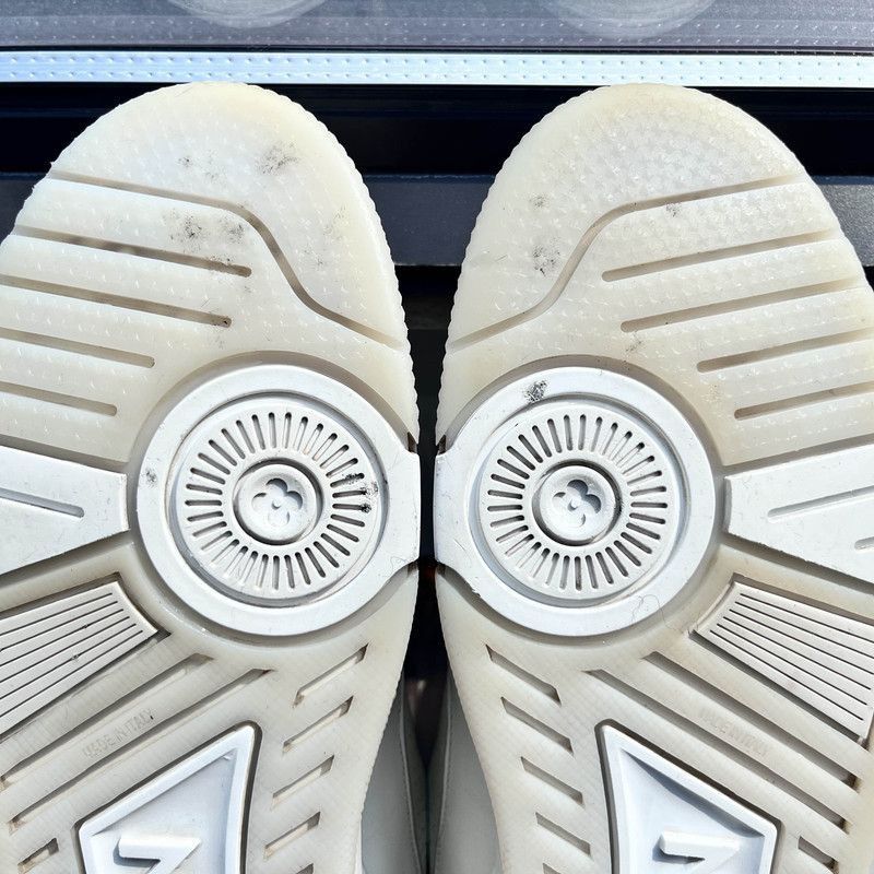 Louis Vuitton Louis Vuitton Trainer White Low-Top Fashion Sneakers -2508 Size US 9 / EU 42 - 3 Thumbnail
