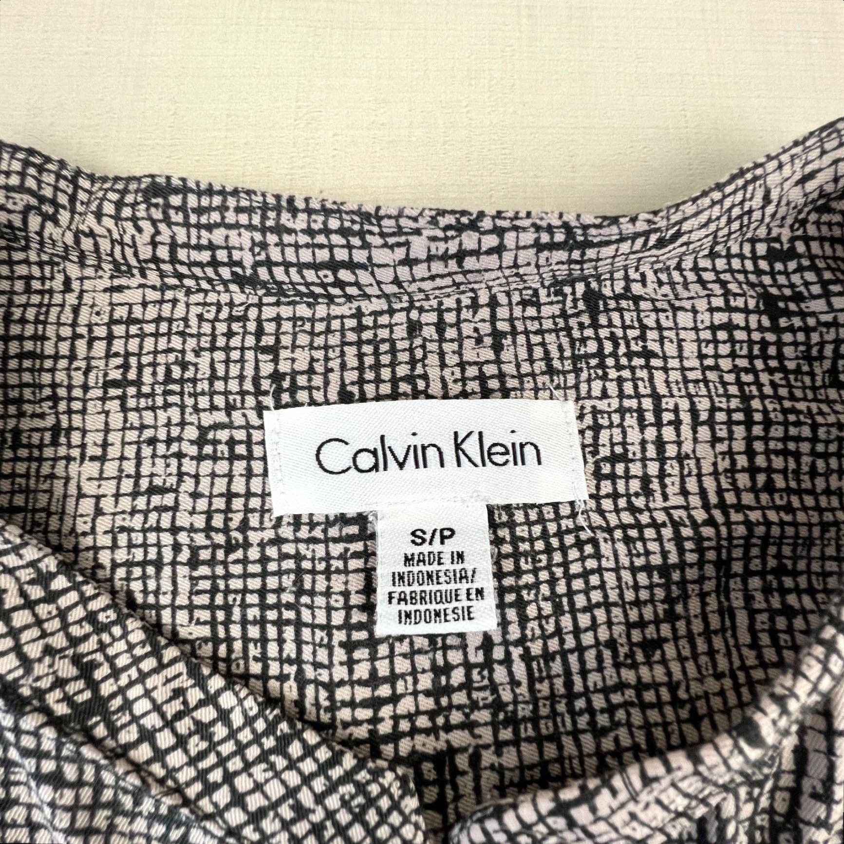 Calvin Klein Calvin Klein Womens Small Top Career Casual Roll Tab Shirt Size S / US 4 / IT 40 - 3 Thumbnail
