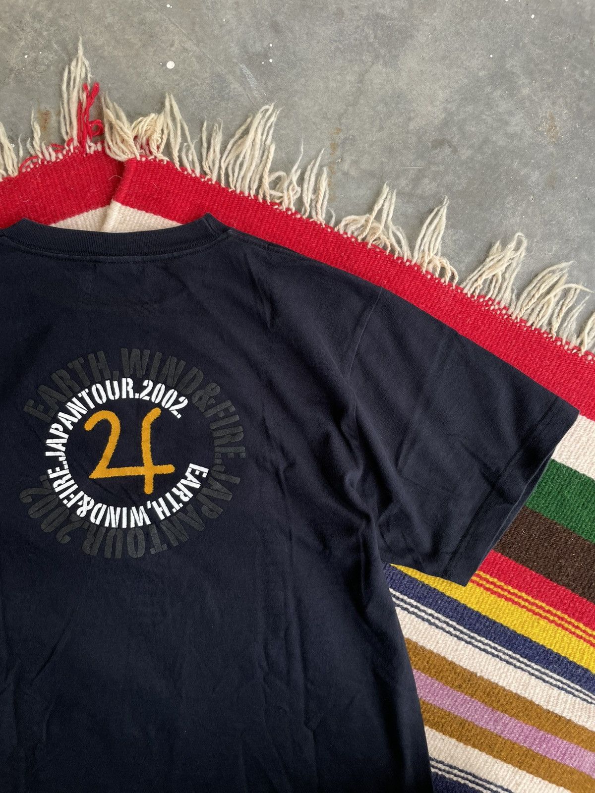 Band Tees × Vintage VTG 00s Earth, Wind & Fire, Japan Tour 2002 Size US L / EU 52-54 / 3 - 6 Thumbnail