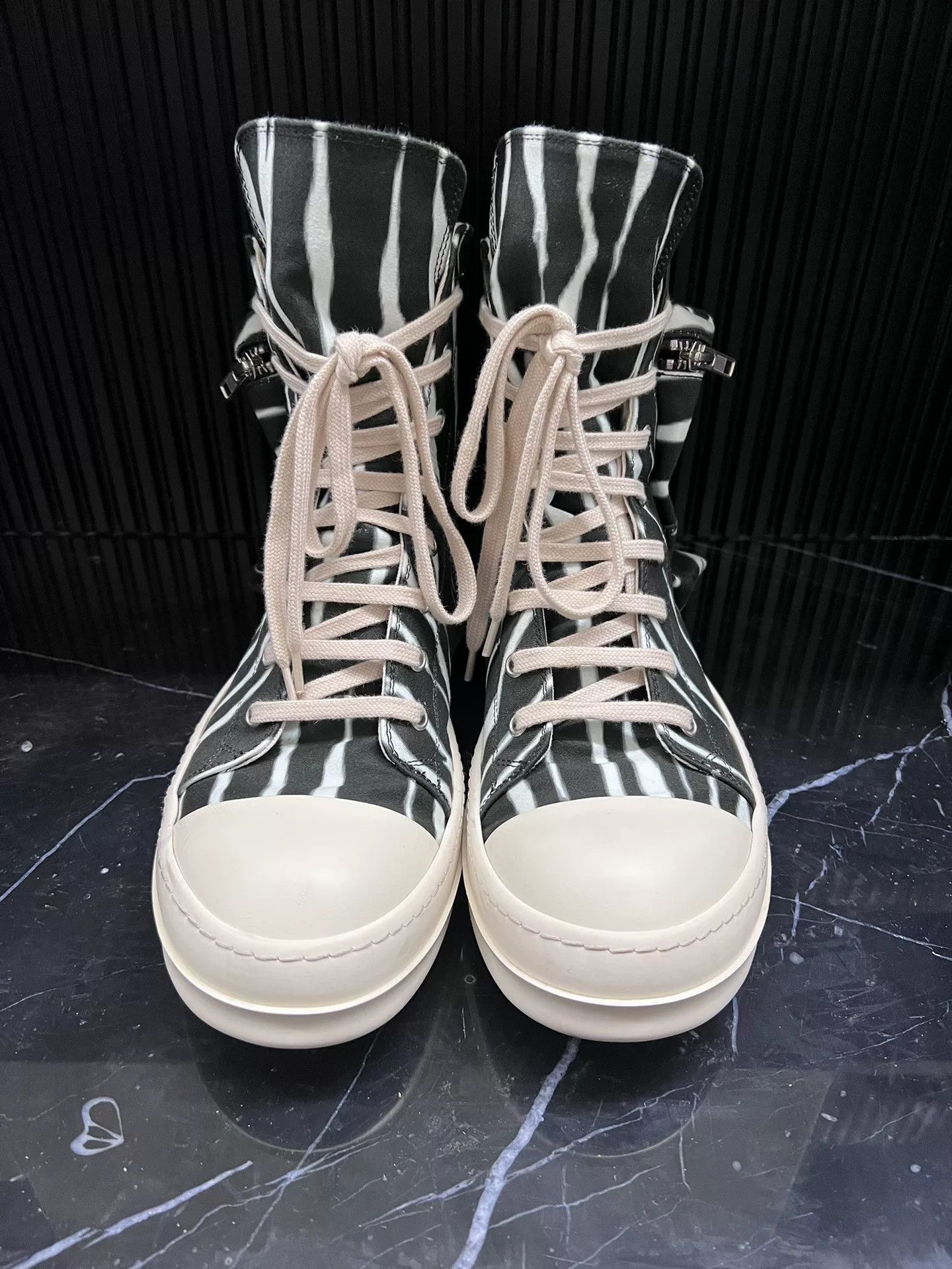 Rick Owens rick owens zebra high-top leather sneakers Size US 10 / EU 43 - 1 Thumbnail