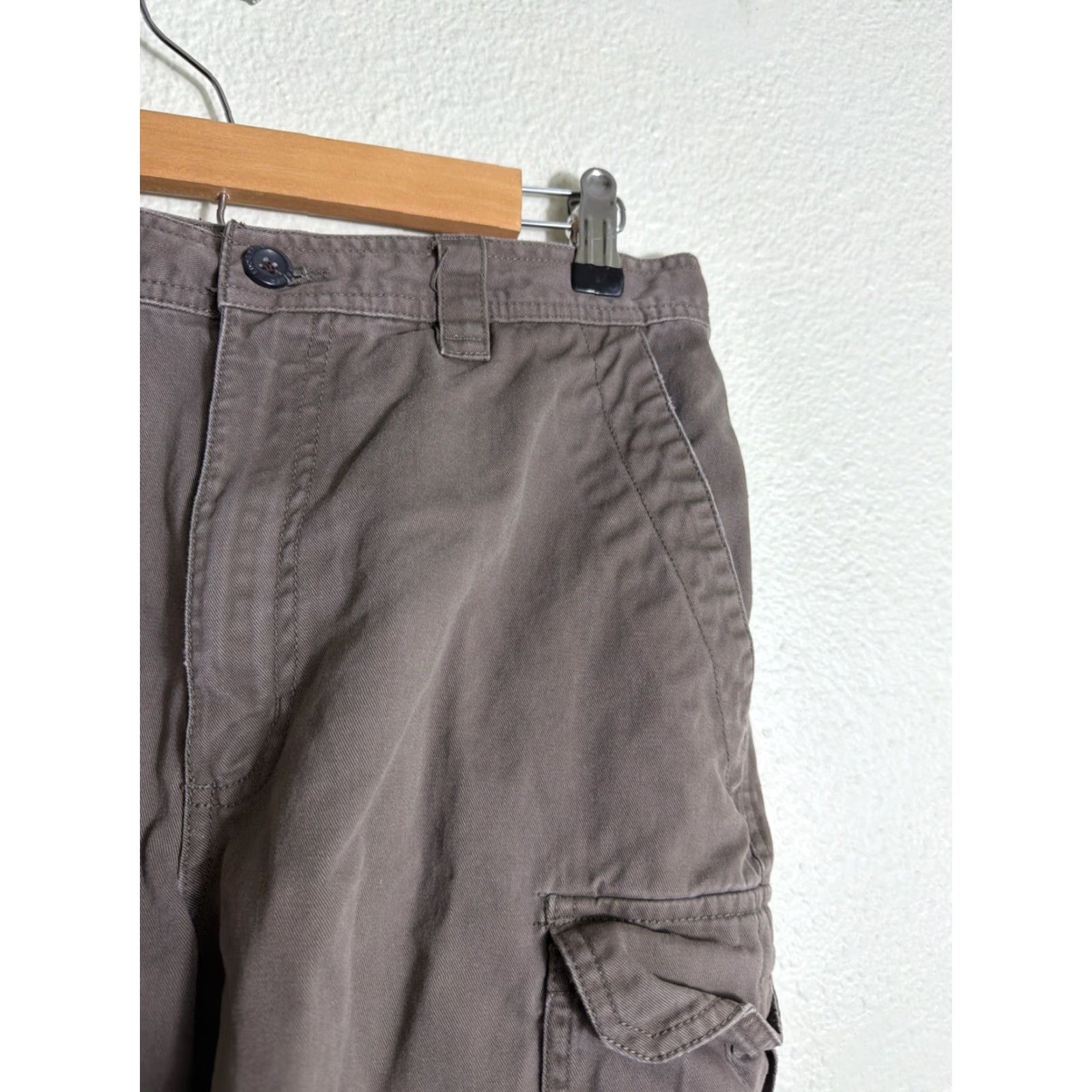 Vintage Columbia Cargo Short Men 32 Regular Brown Twill Brownsmead II 10 Inseam Mens Size US 32 / EU 48 - 4 Thumbnail