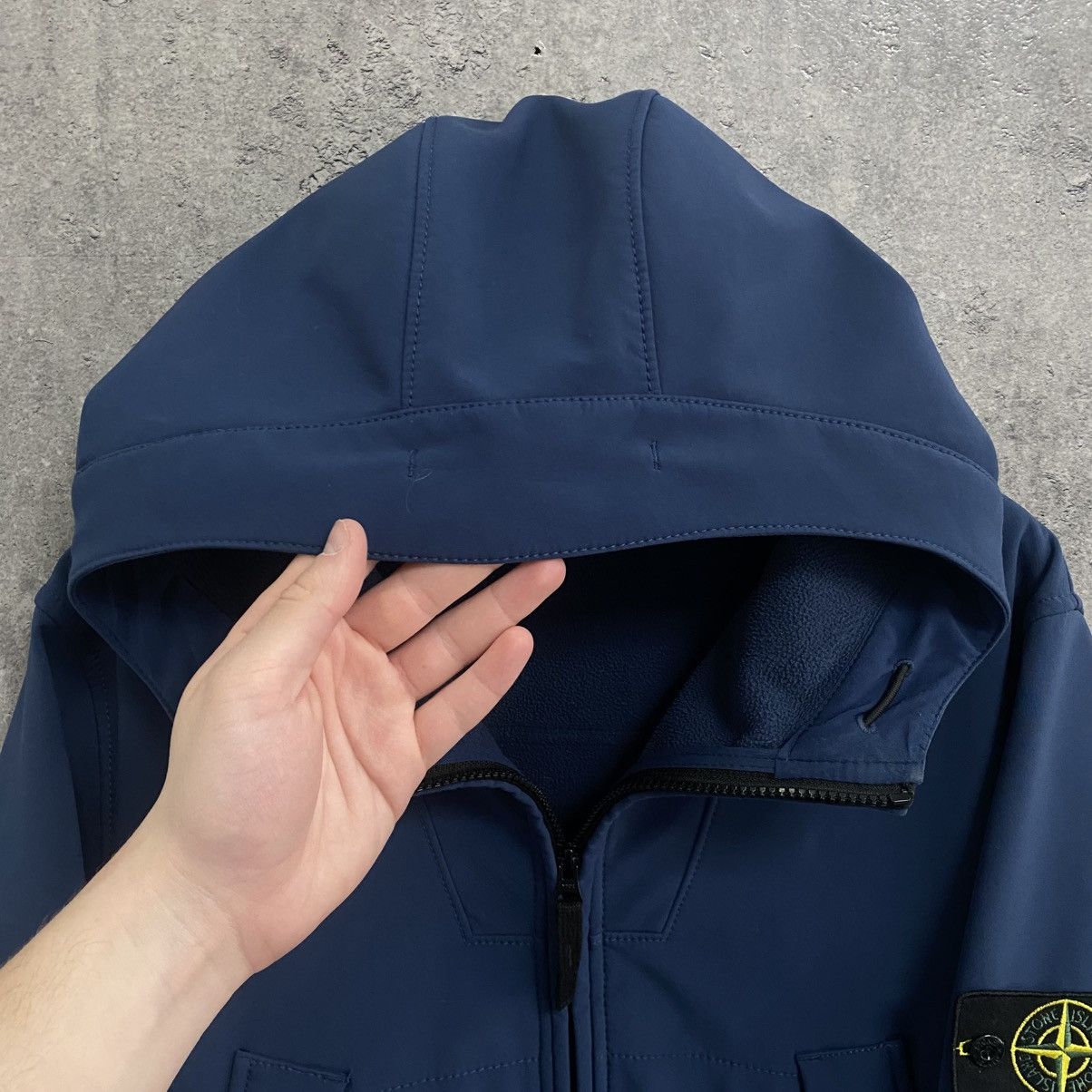 Stone Island Vintage Stone Island Soft Shell-R Hooded Jacket Size US M / EU 48-50 / 2 - 7 Thumbnail