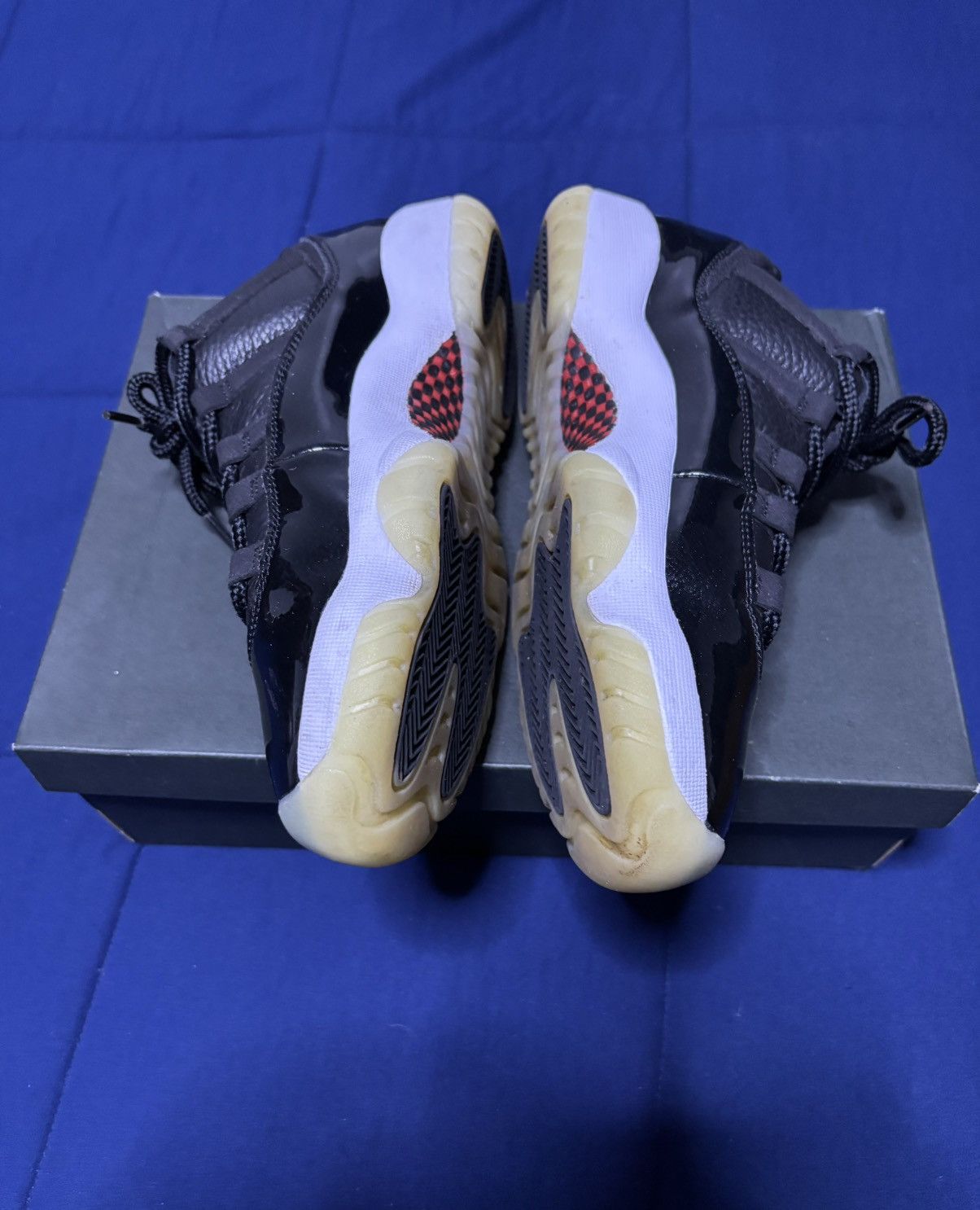 Jordan Brand Jordan 11 Retro Low 72-10 2022 Size 9 Size US 9 / EU 42 - 3 Thumbnail