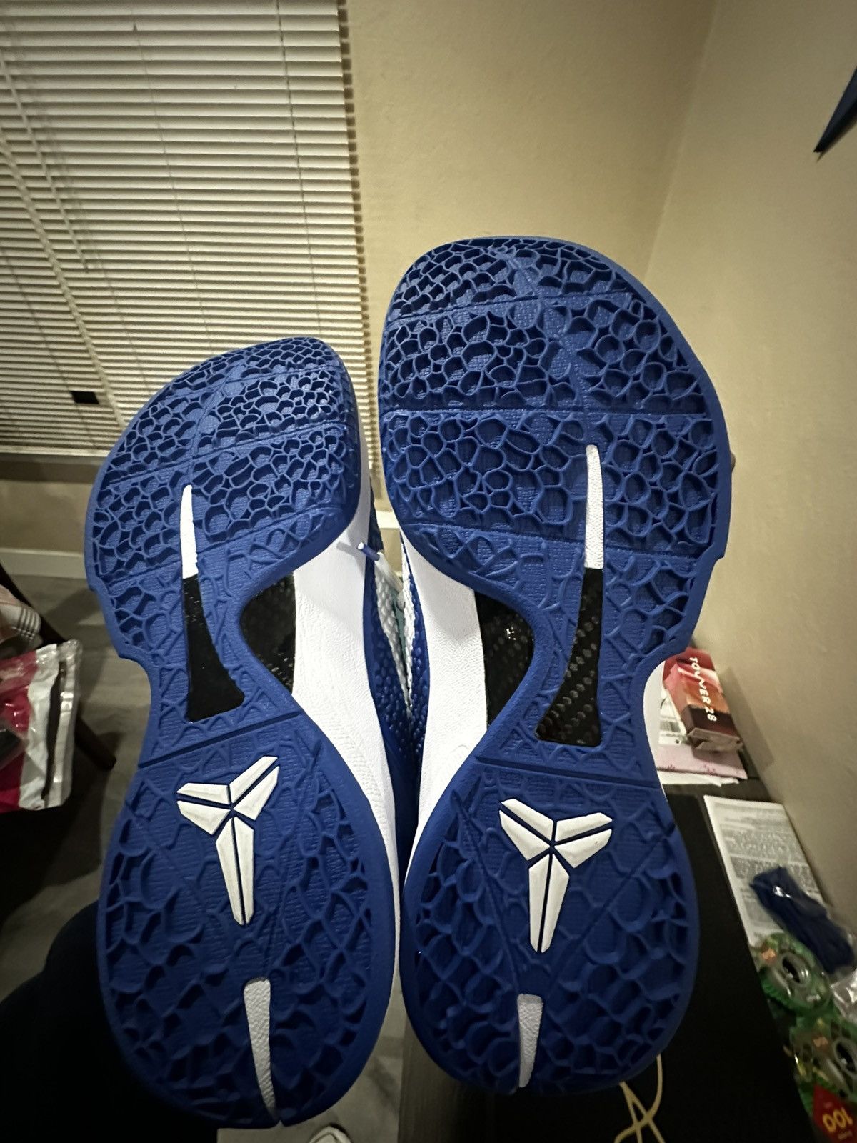 Nike Nike Kobe VI Protro: Dodgers (size 11) Size US 11 / EU 44 - 5 Thumbnail