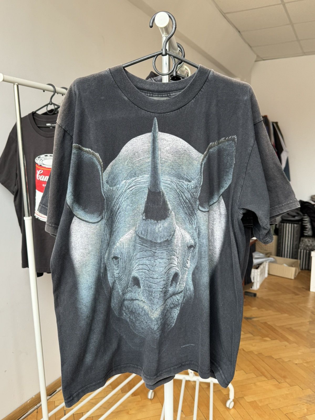 Vintage Vintage 1994 Rhino Single Stitch T-Shirt Size US XL / EU 56 / 4 - 1 Thumbnail