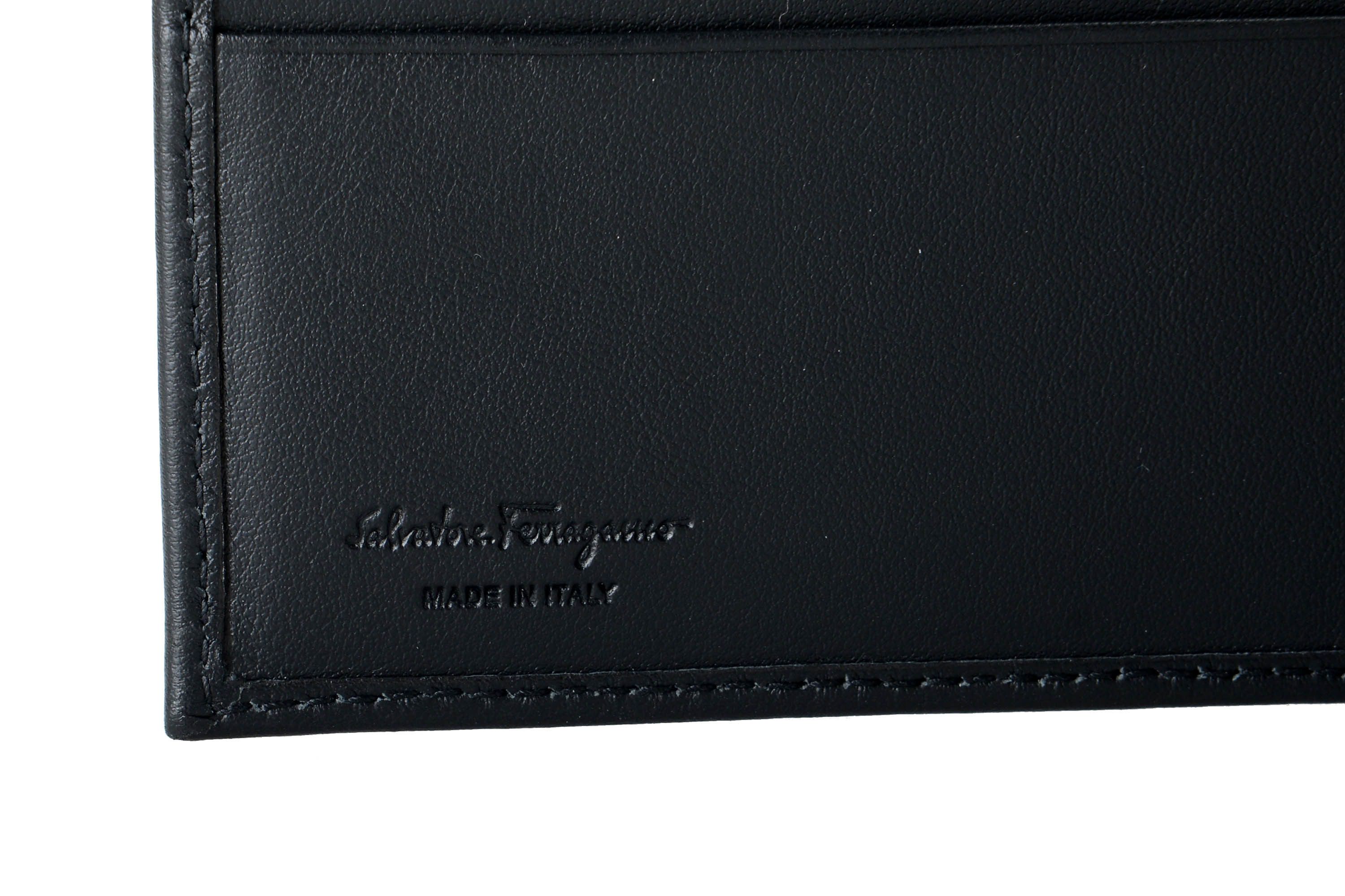 Salvatore Ferragamo o1s1rm0924 Size: OS / Leather Bi-fold Wallet in Black Size ONE SIZE - 4 Thumbnail