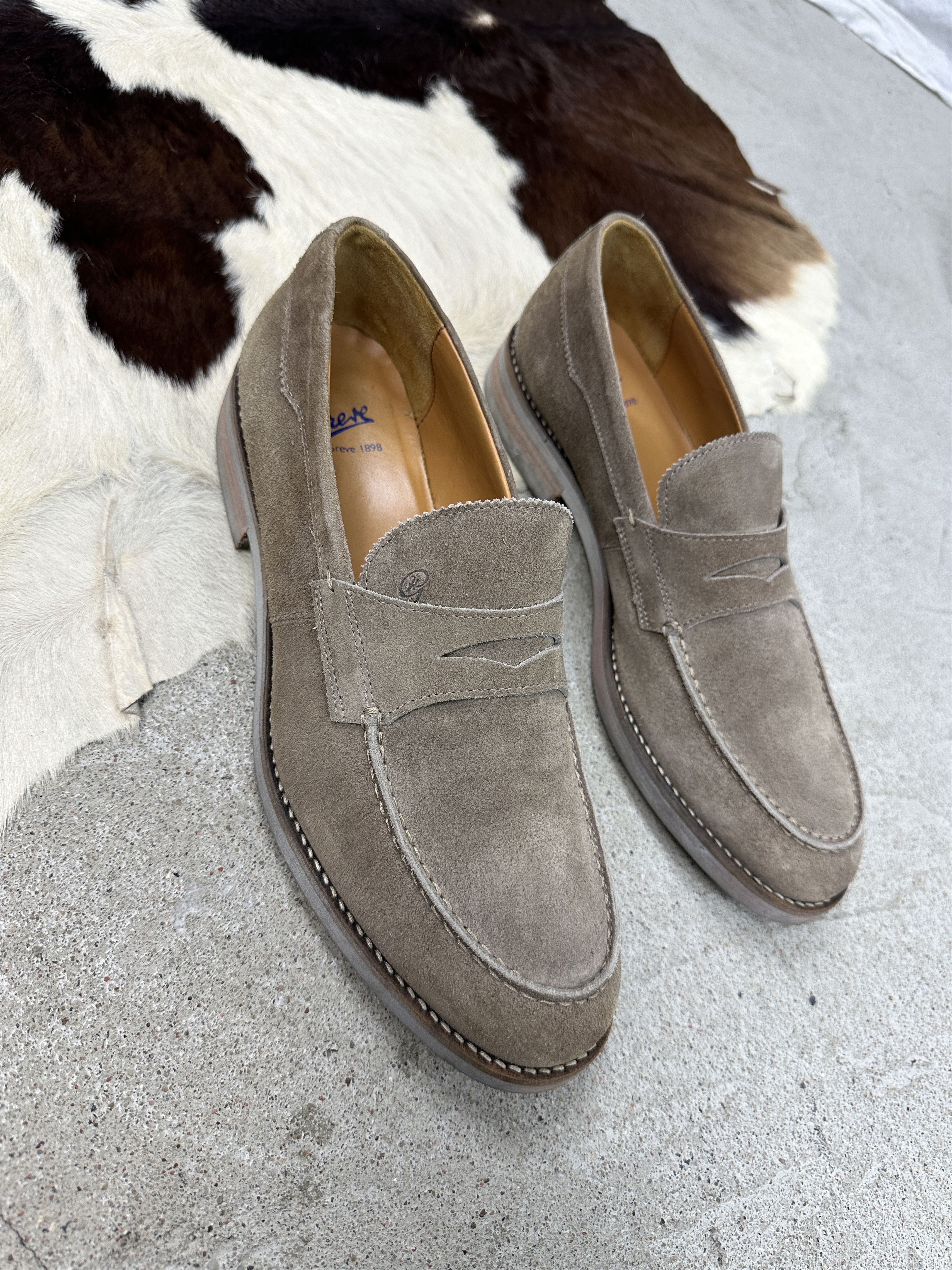 Avant Garde x Vintage Elegant Preppy Old Money Leather Gireve Moccasins Shoes in Beige (Size 12)