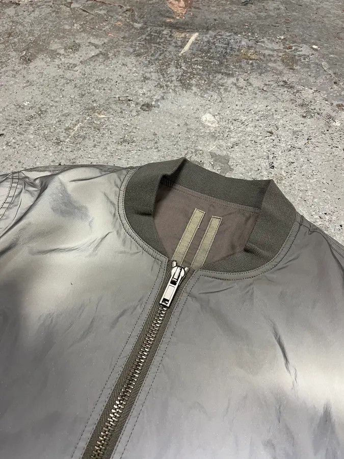 Rick Owens Rick Owens Grey Reflective Nylon Bomber Jacket Size US M / EU 48-50 / 2 - 7 Thumbnail