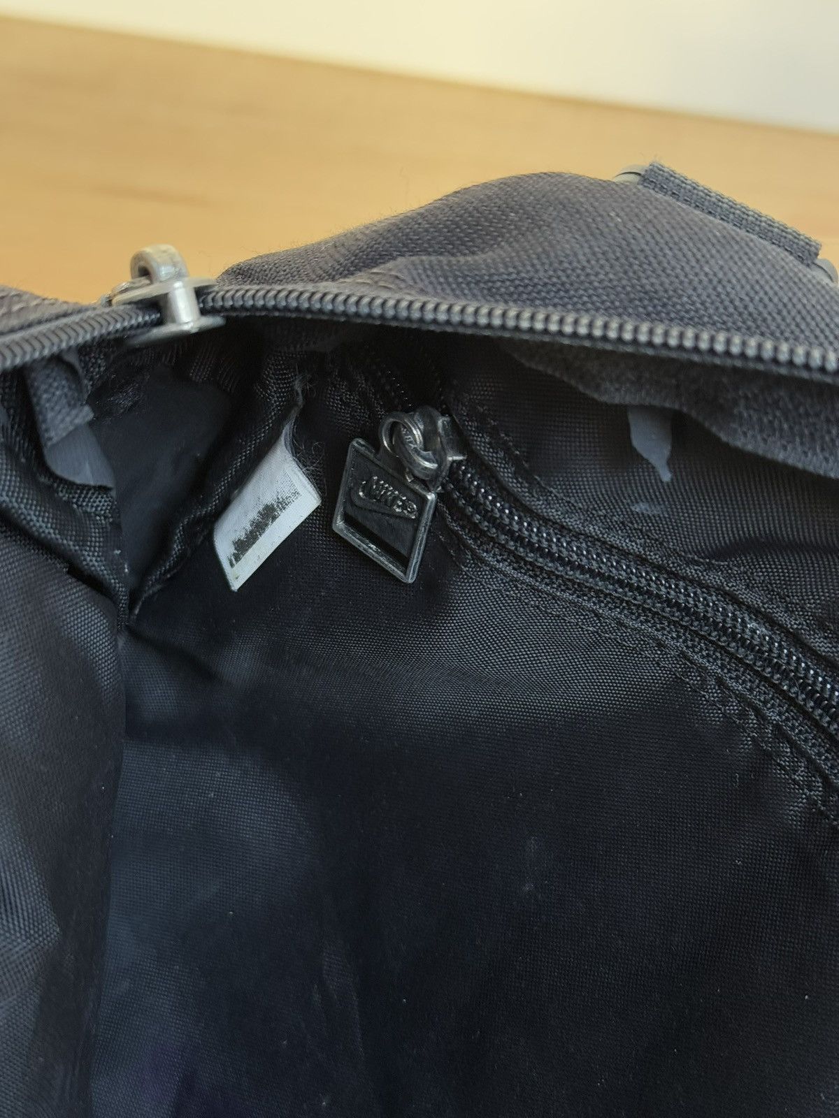 Nike ACG Nike ACG 1990s cross body technical utility bag (13”x9”) Size ONE SIZE - 4 Thumbnail