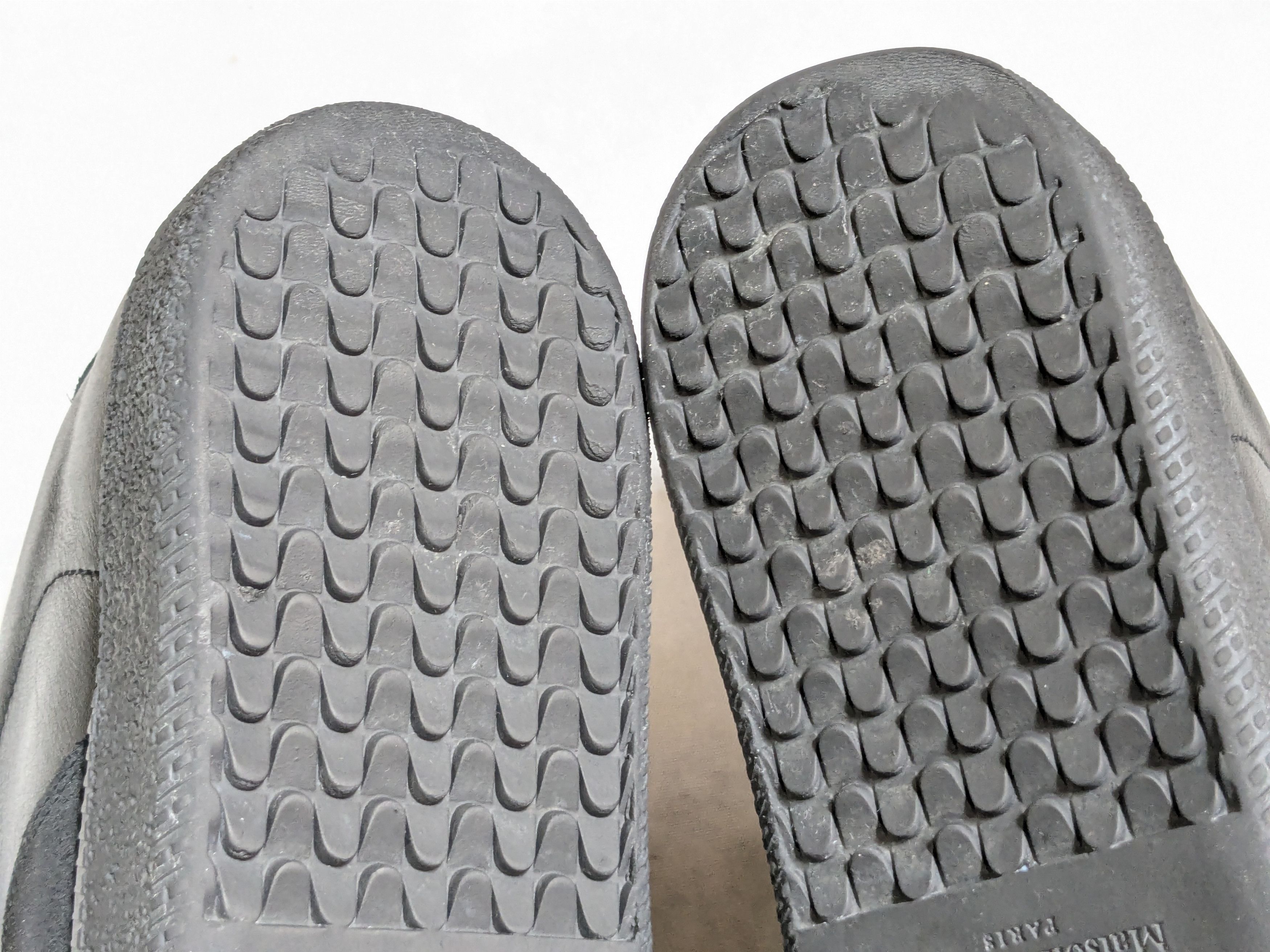 Maison Margiela Maison Margiela Replica GAT Black 9 42 Low Tops Suede Size US 9 / EU 42 - 20 Thumbnail