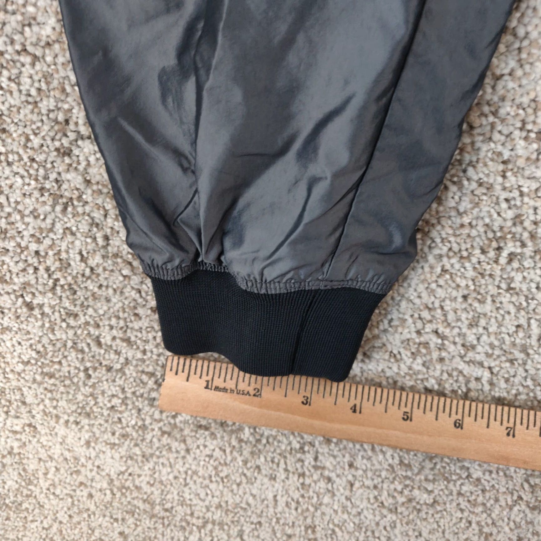 Nike Nike Pants Womens Size Small Gray Woven Joggers T2 Training Athletic 684923-211 Size 28" / US 6 / IT 42 - 5 Thumbnail