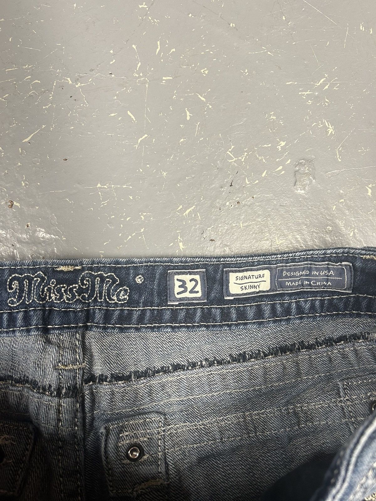 Miss Me × Vintage Crazy Vintage Y2K Miss Me Bejeweled Signature Skinny Jeans Size 32" / US 10 / IT 46 - 6 Thumbnail