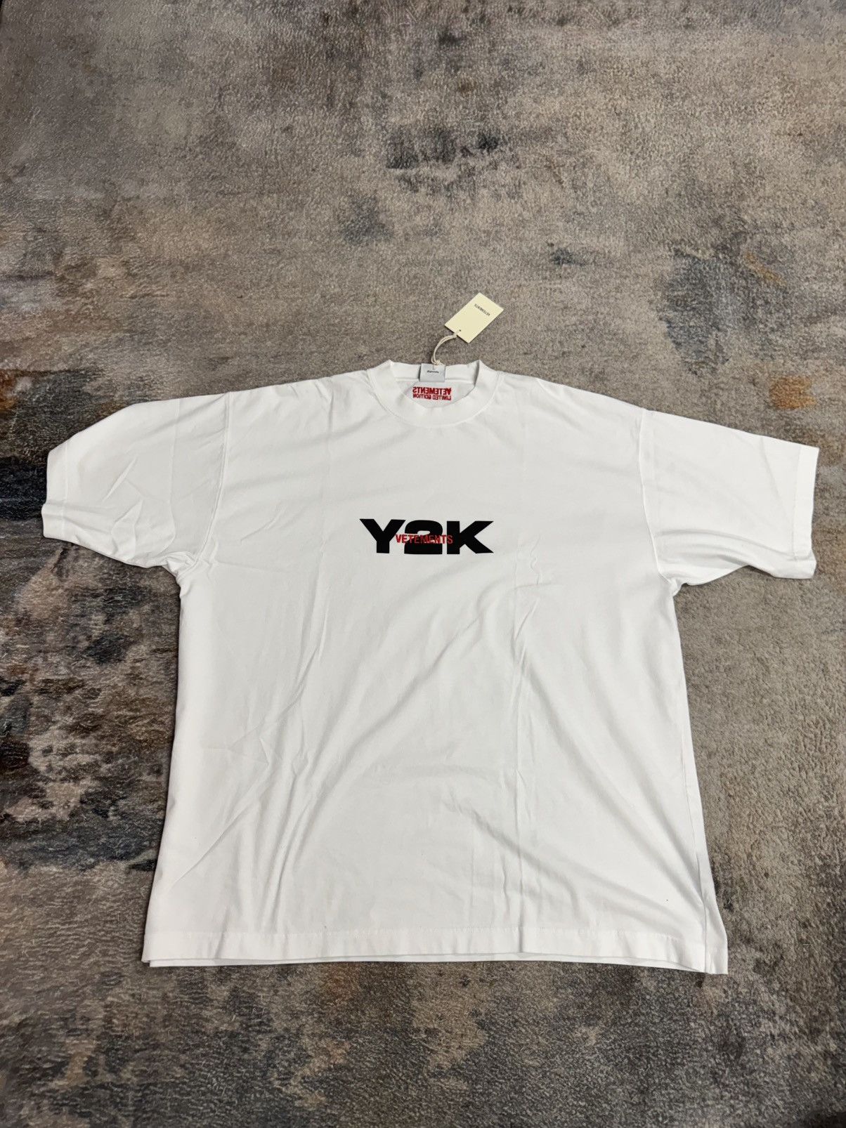 Vetements VETEMENTS Y2K-print cotton T-shirt Size US S / EU 44-46 / 1 - 1 Thumbnail