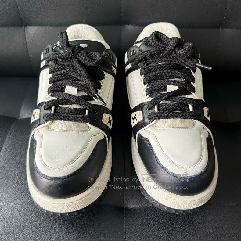 Louis Vuitton Louis Vuitton Trainer Black and White Maxi Small Fat Ding Size US 9 / EU 42 - 2 Thumbnail