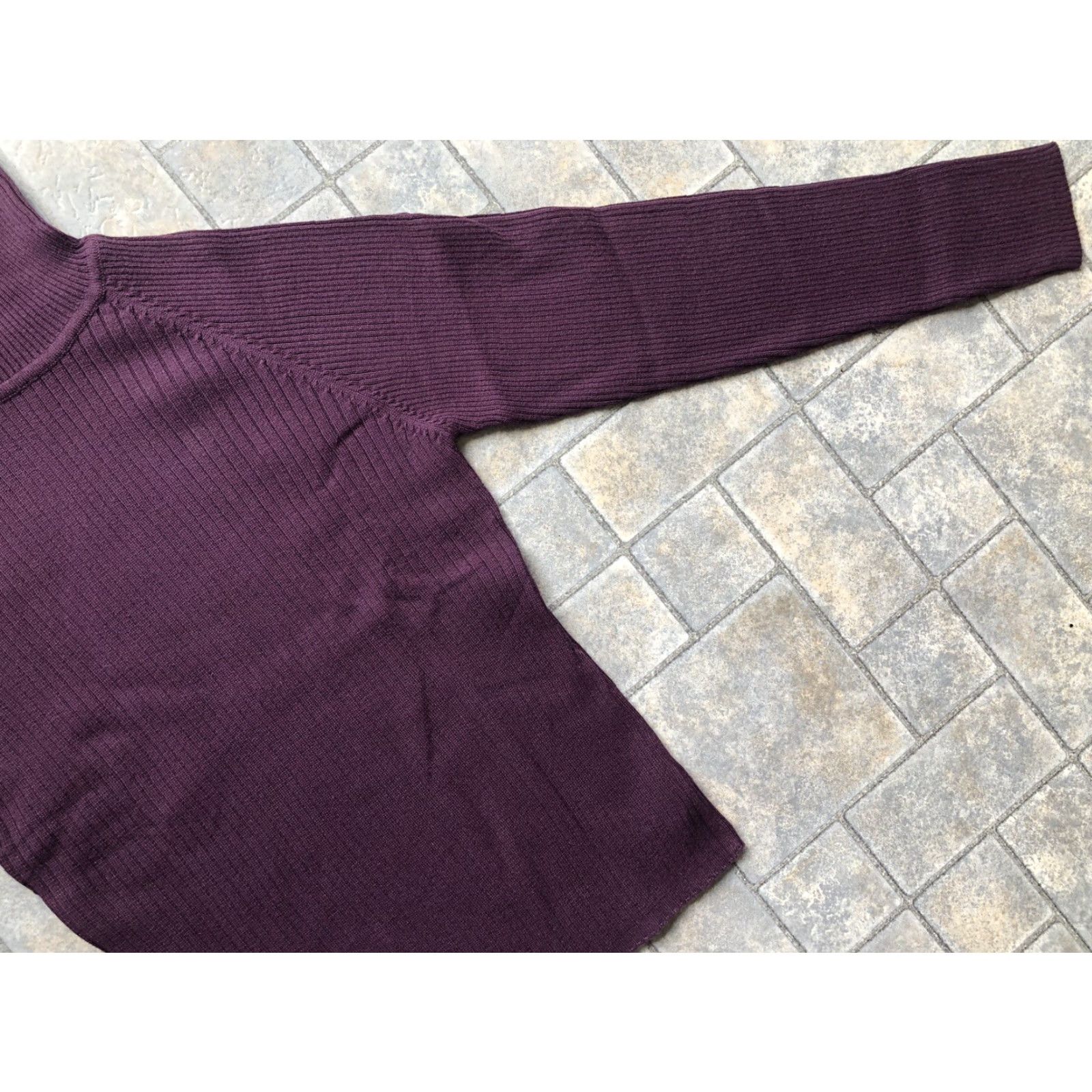 Vintage **Signature Expressions Women's Size S Purple Turtleneck** User: Signature Expressions Women's Size S Purple Turtleneck Winter Classic Sweater Size S / US 4 / IT 40 - 6 Thumbnail