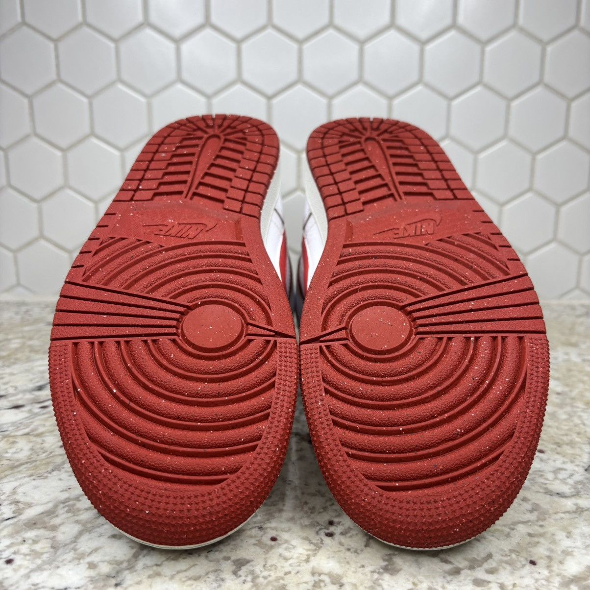 Jordan Brand Size 8 - Air Jordan 1 SE Mid White Dune Red Clean W/Box Size US 8 / EU 41 - 9 Thumbnail