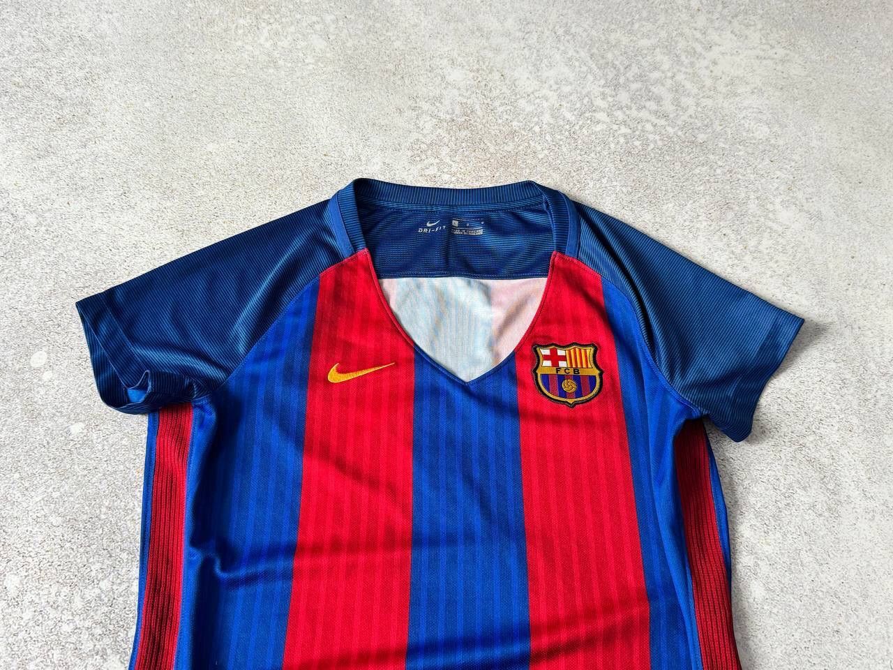 Nike Vintage Nike F.C Barcelona Soccer Jersey Training T-shirt Size L / US 10 / IT 46 - 2 Thumbnail
