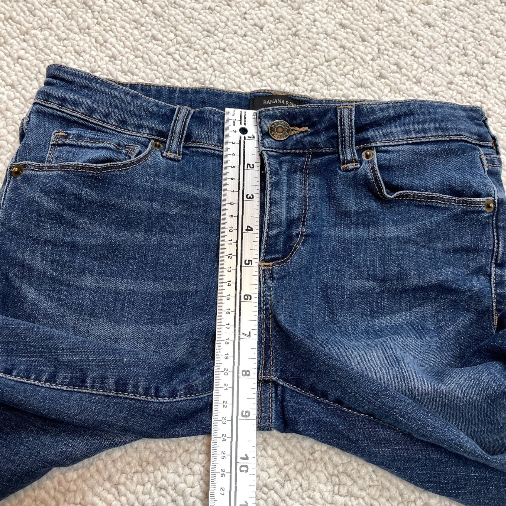 Banana Republic Banana Republic Bermuda Jean Shorts Womens 26/2 Blue Denim Dark Wash 11" Inseam 5-Pocket Design Size 26" / US 2 / IT 38 - 4 Thumbnail