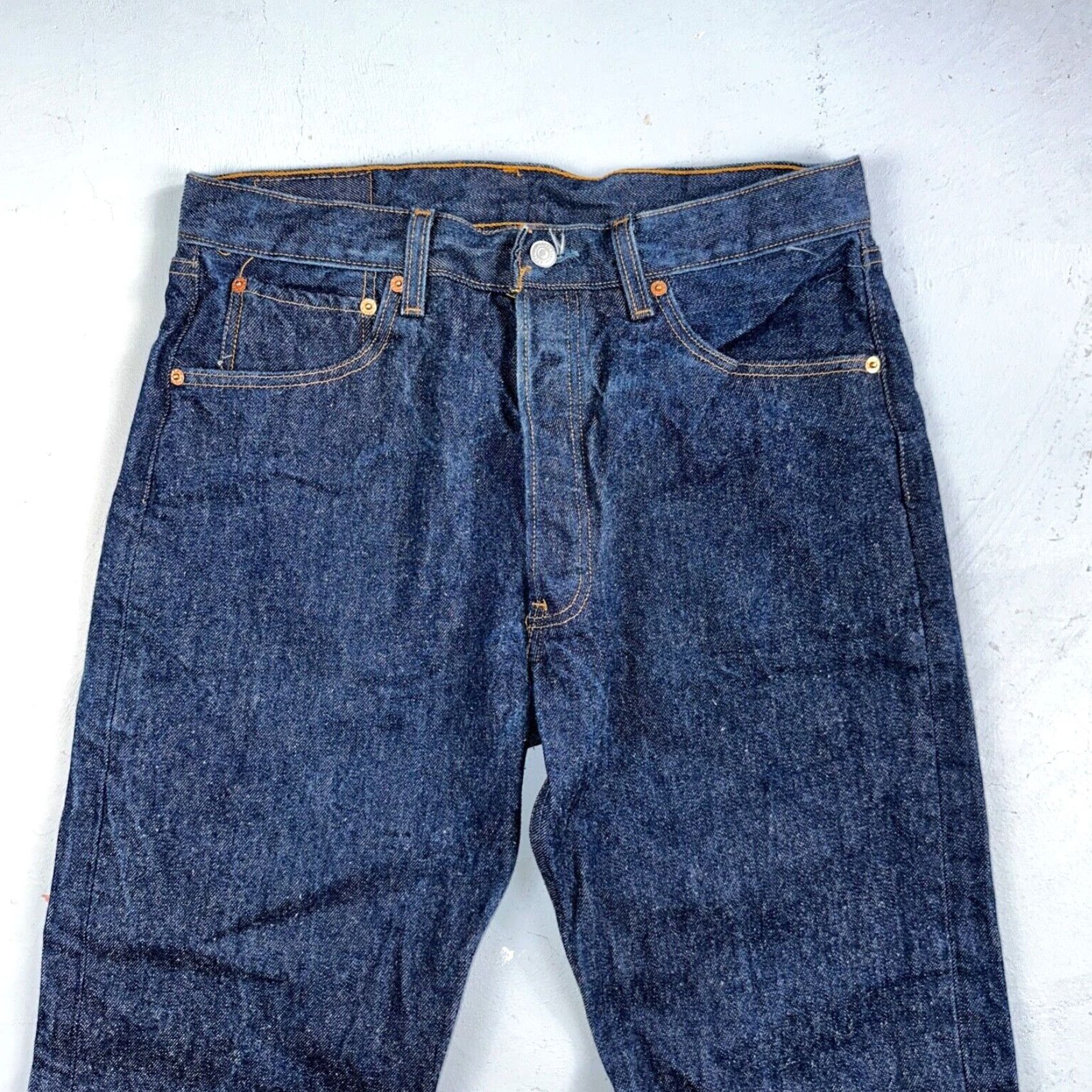 Levi's VINTAGE Levi's 501 Jeans 90s USA Straight Leg Dark Wash Blue 34x32 Mens Size US 34 / EU 50 - 2 Thumbnail