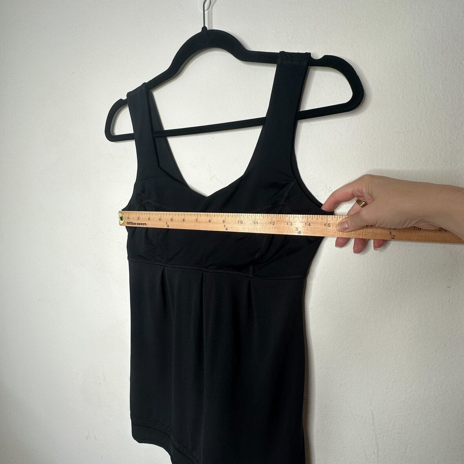 Lululemon Lululemon Black Run Tame Me Tank Top Cinch Bottom Fitted 6 Size M / US 6-8 / IT 42-44 - 8 Thumbnail