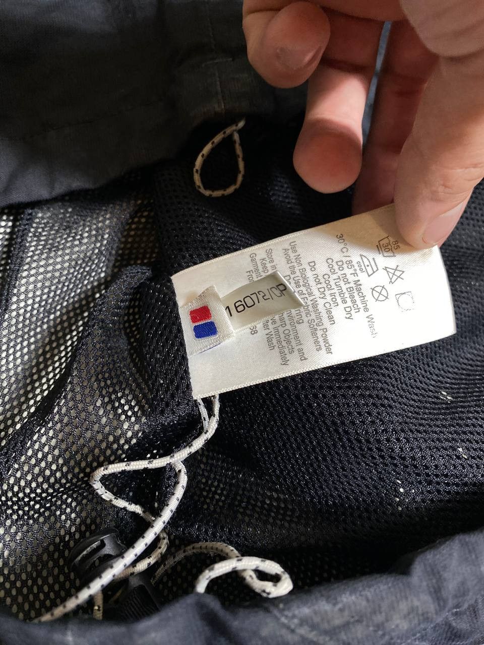 Berghaus × Goretex × Vintage Vintage 80’s berghaus mera peak gore-tex outdoor jacket Size US M / EU 48-50 / 2 - 3 Thumbnail