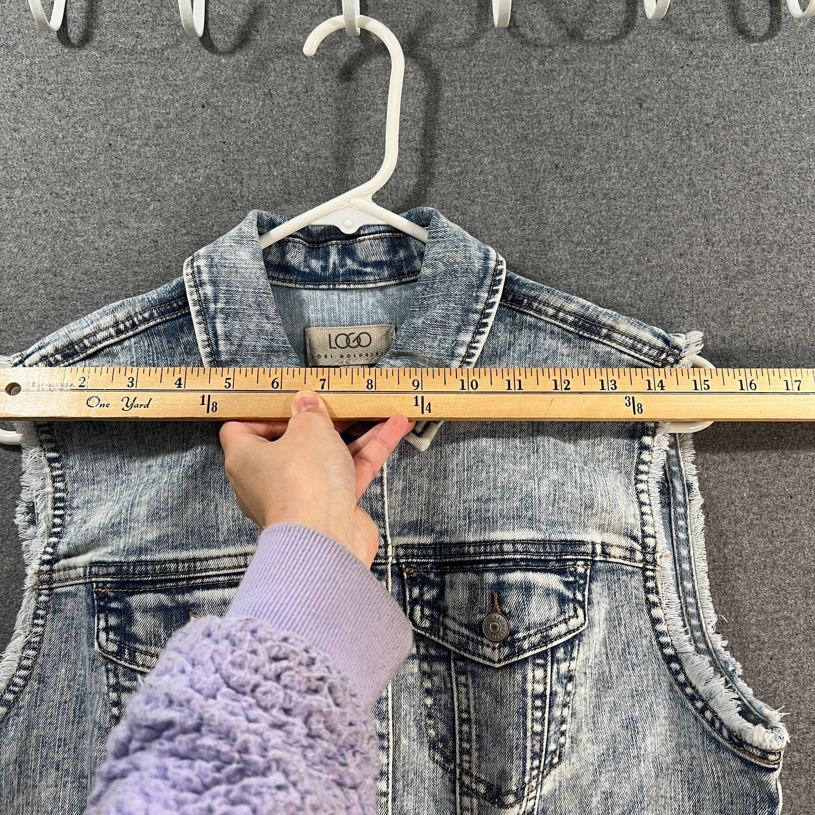 Other LOGO by Lori Goldstein Denim Vest Light Wash Size Reg 0 Size XS / US 0-2 / IT 36-38 - 5 Thumbnail