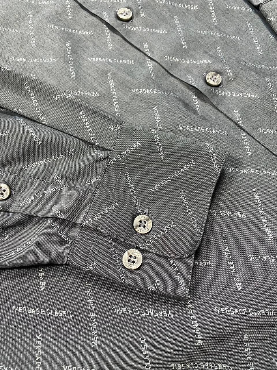Versace Versace Classic Logo Pattern Shirt Dark Gray Size 38/15 Size US S / EU 44-46 / 1 - 4 Thumbnail