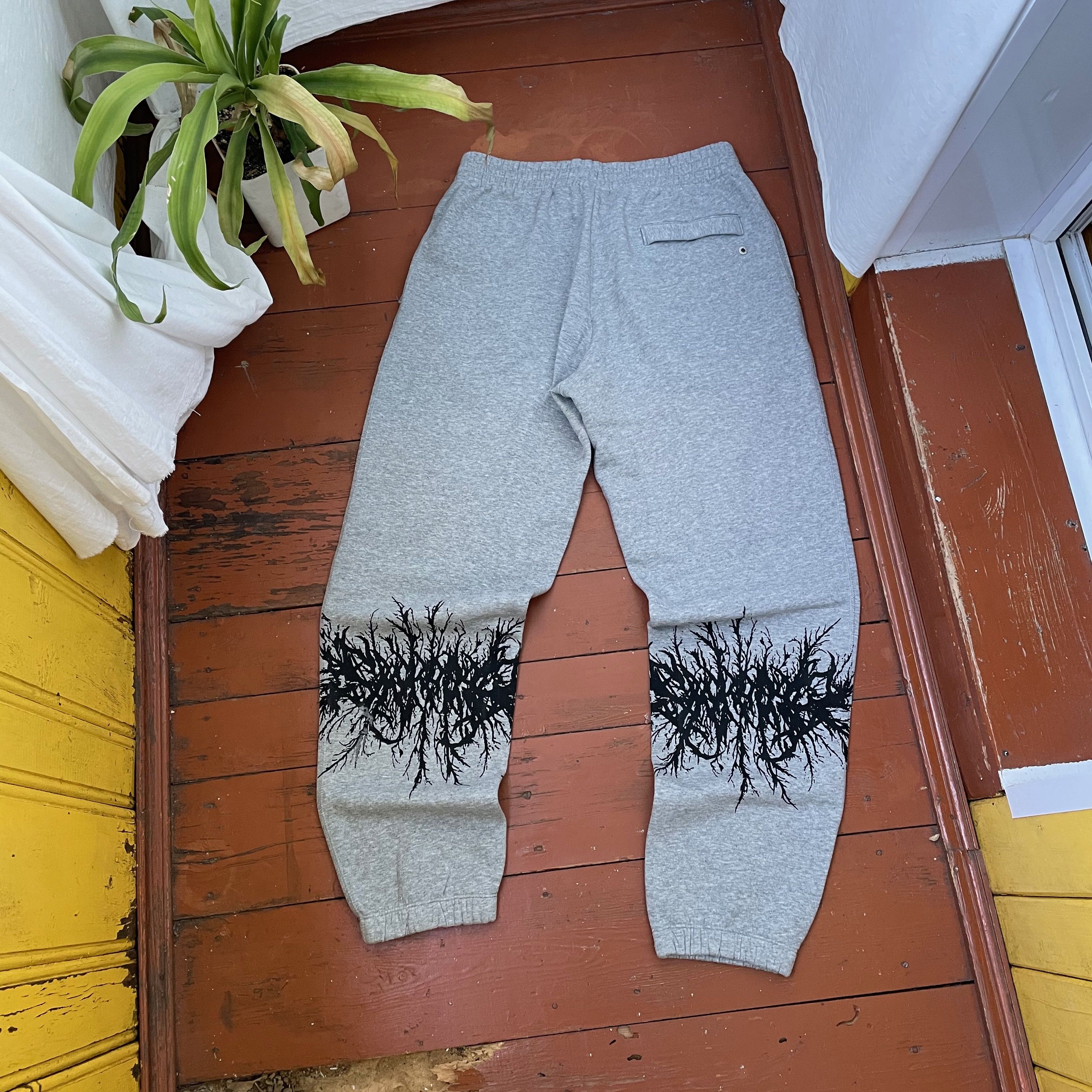 Nike Nike sweatpants custom print opium y2k grunge faded Size US 30 / EU 46 - 8 Thumbnail