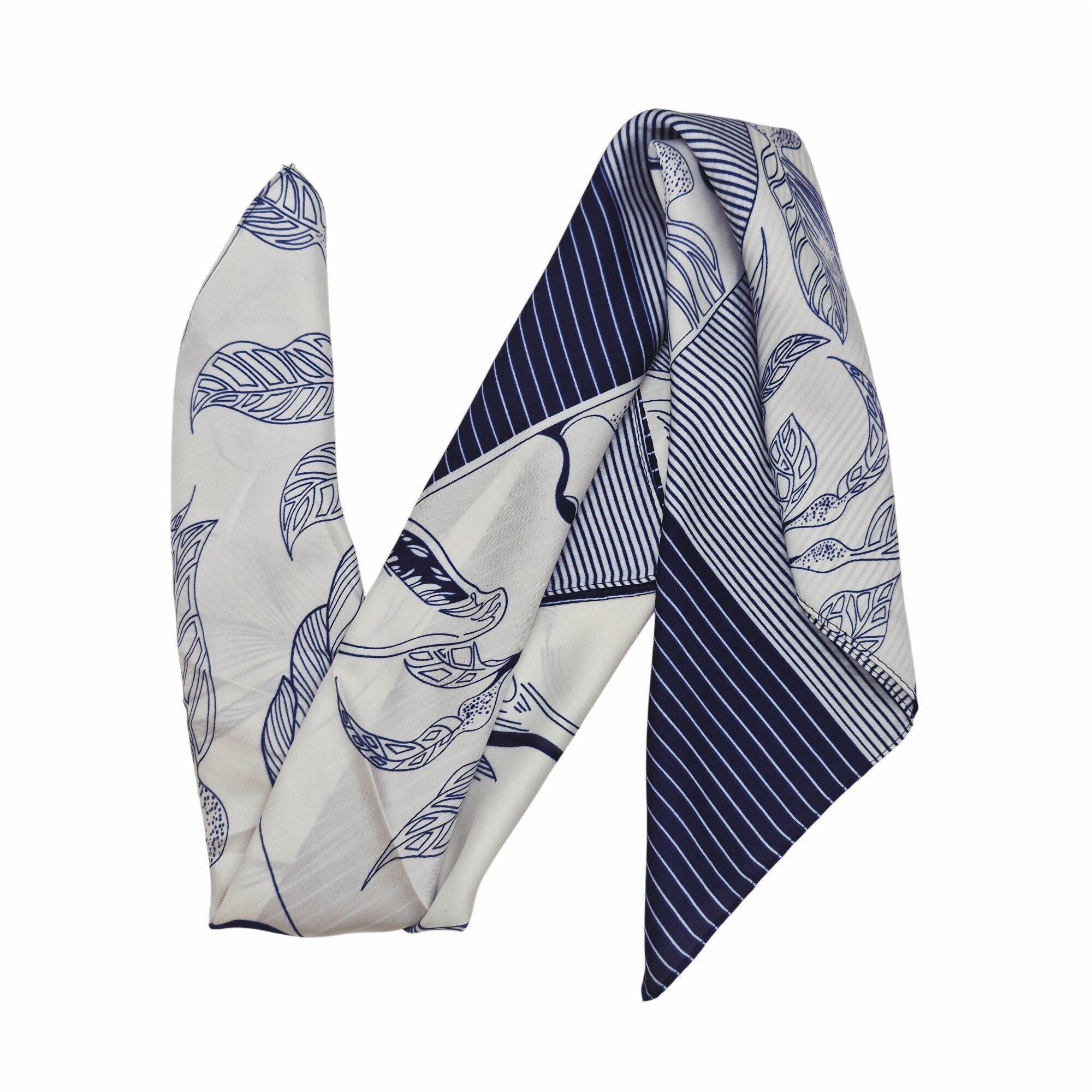 Other Geometric Print Silk Appearance Square Scarf Stylish & Versa Size ONE SIZE - 4 Thumbnail