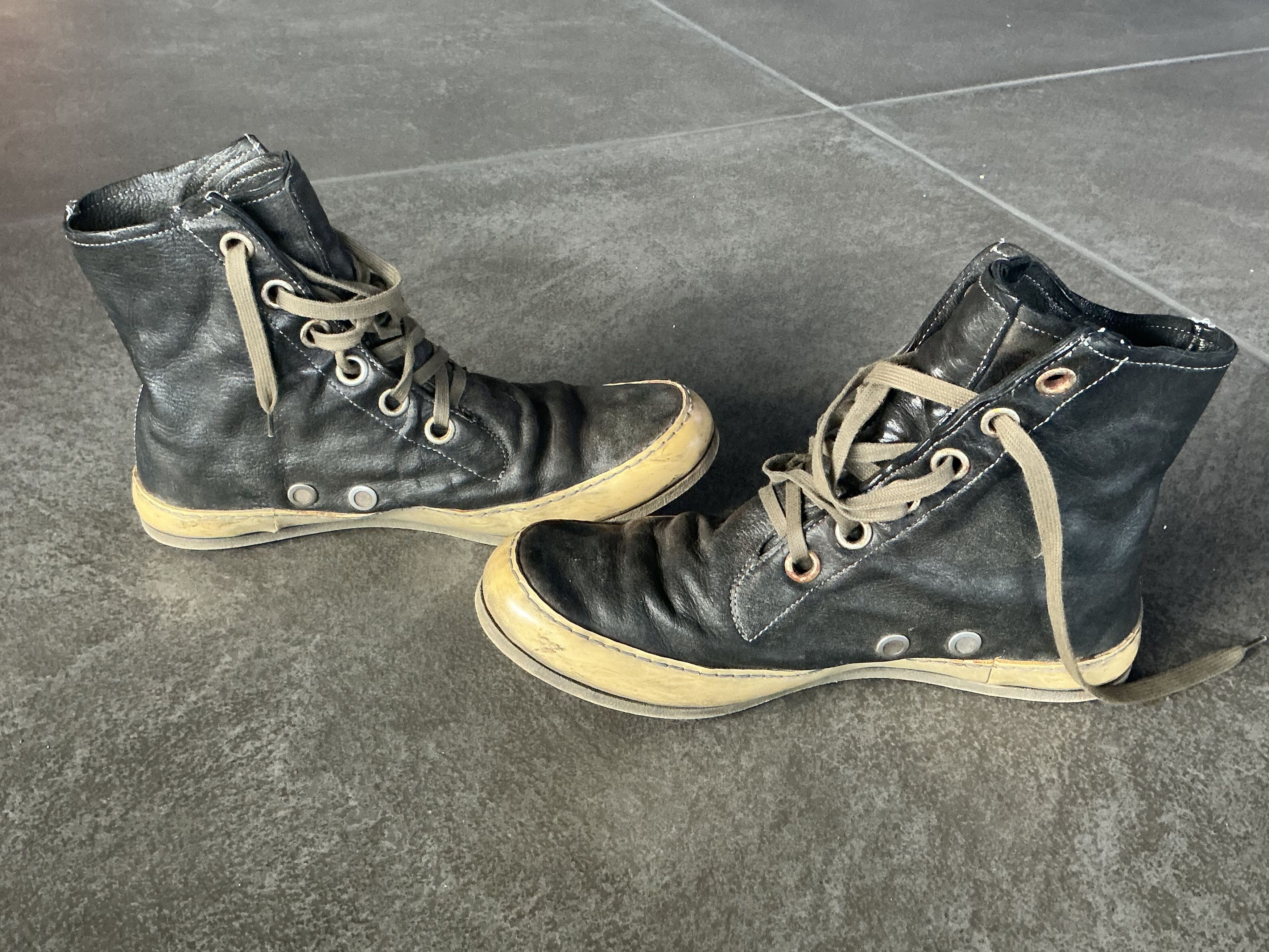 A1923 Distressed high top leather sneaker Size US 10 / EU 43 - 5 Thumbnail
