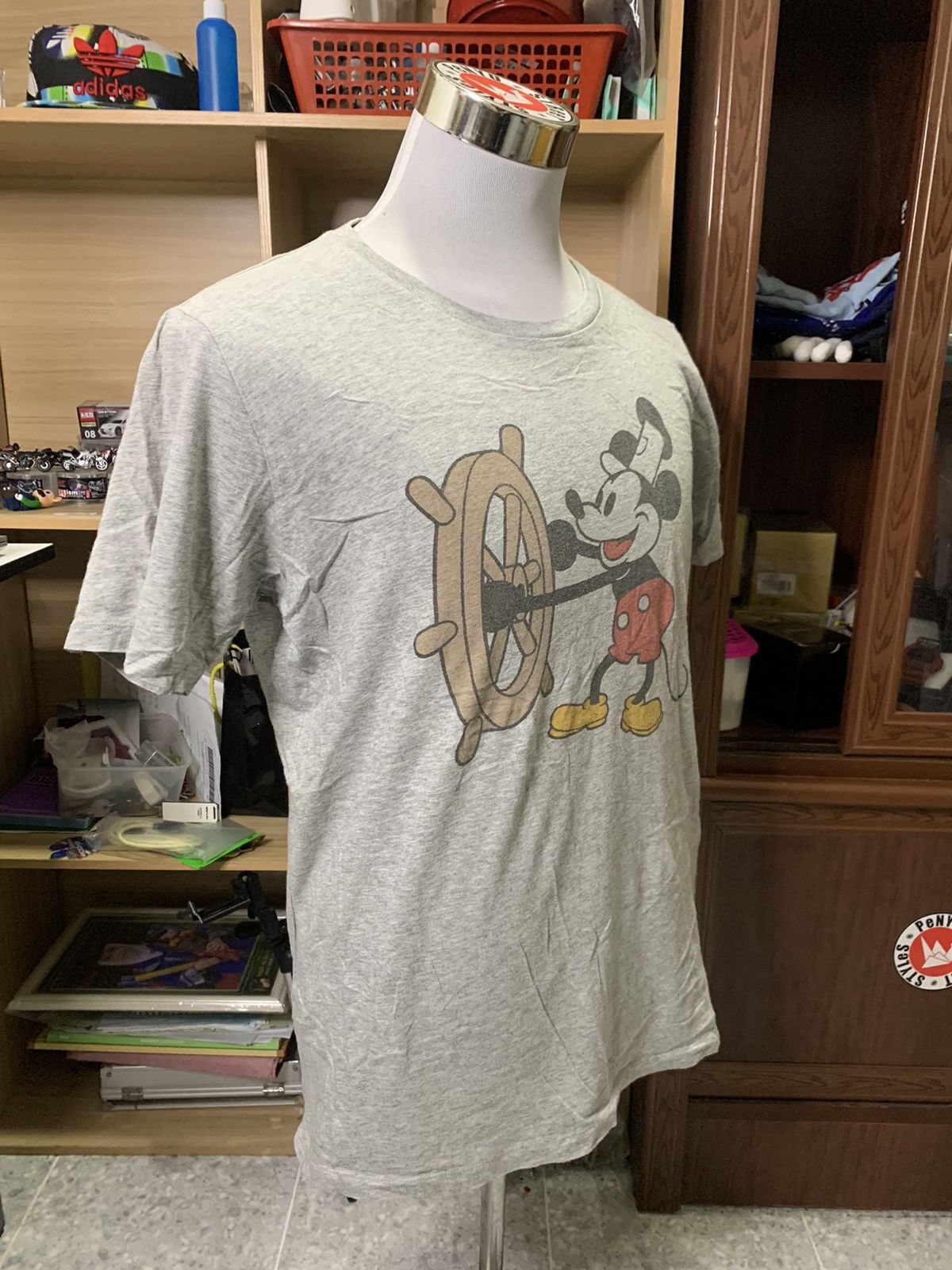 Disney Uniclo X Disney mickey short sleeve Size US L / EU 52-54 / 3 - 3 Thumbnail