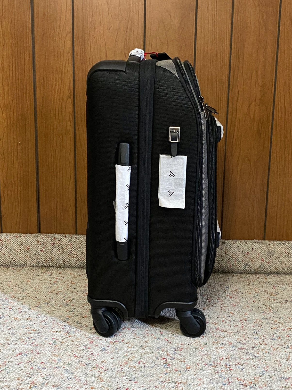 Tumi TUMI Merge International Front Lid Four-Wheel Carry-On Size ONE SIZE - 6 Thumbnail