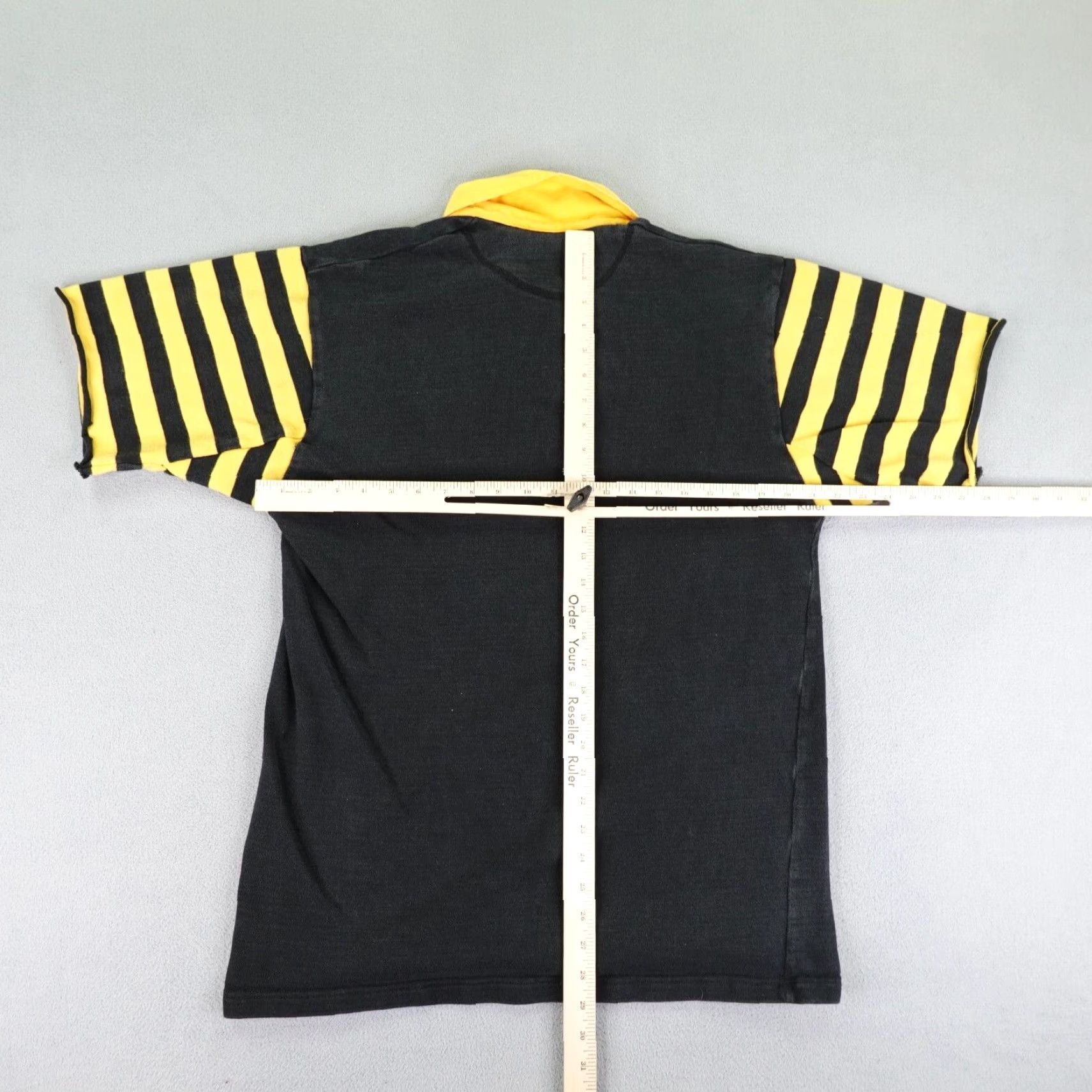 Vintage VINTAGE Maxmore Rugby Polo Shirt Mens Medium Black Yellow Stripes 90s Team Logo Embroidered Polo Shirt Mens M Black, White, Yellow, Striped 90s Rugby Size US M / EU 48-50 / 2 - 5 Thumbnail