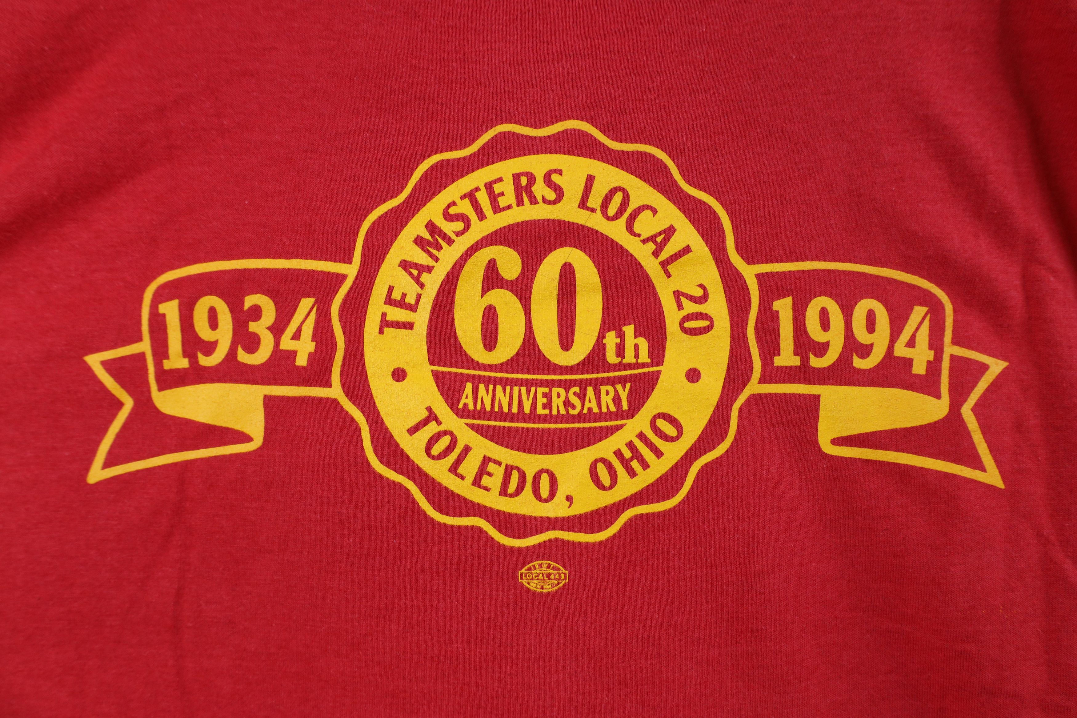 Vintage Vintage 80s Local 20 Union Short Sleeve T-Shirt Red USA Size US XL / EU 56 / 4 - 10 Thumbnail