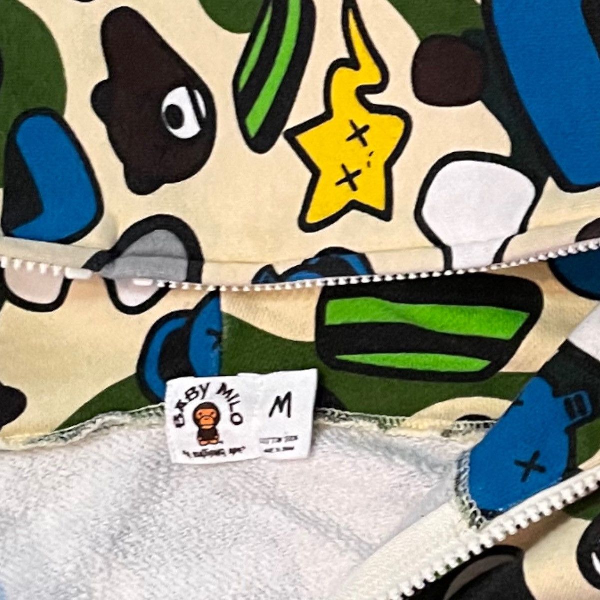 Bape × Kaws Bape x Kaws Baby Milo Animal Kingdom Full Zip Hoodie Size US M / EU 48-50 / 2 - 4 Thumbnail