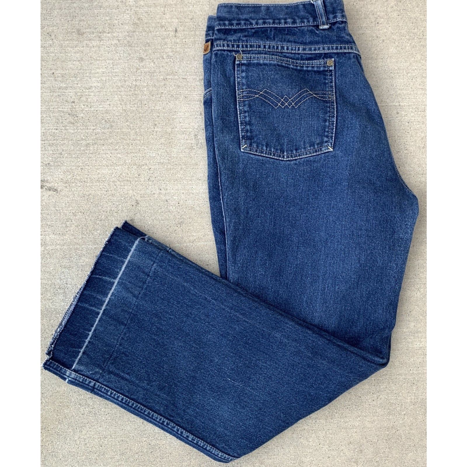 Vintage VINTAGE Jesse Jeans Mens Size 40 Waist 36 in Blue 100% Cotton Jeans with Pockets See Pics Mens Regular 29.5 Inseam Size US 40 / EU 56 - 4 Thumbnail