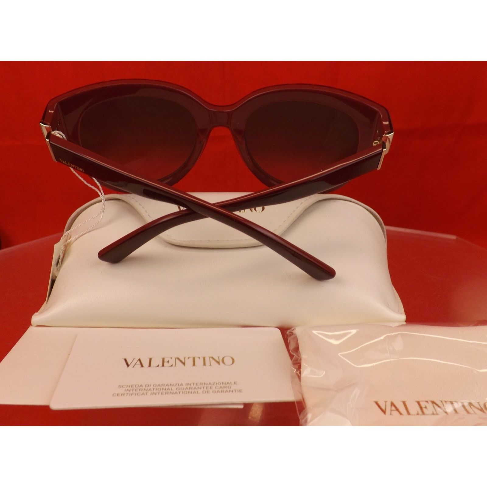 Valentino VALENTINO ROCKSTUDS V659S WINE PLASTIC FRAME SUNGLASSES $495 Size ONE SIZE - 4 Thumbnail