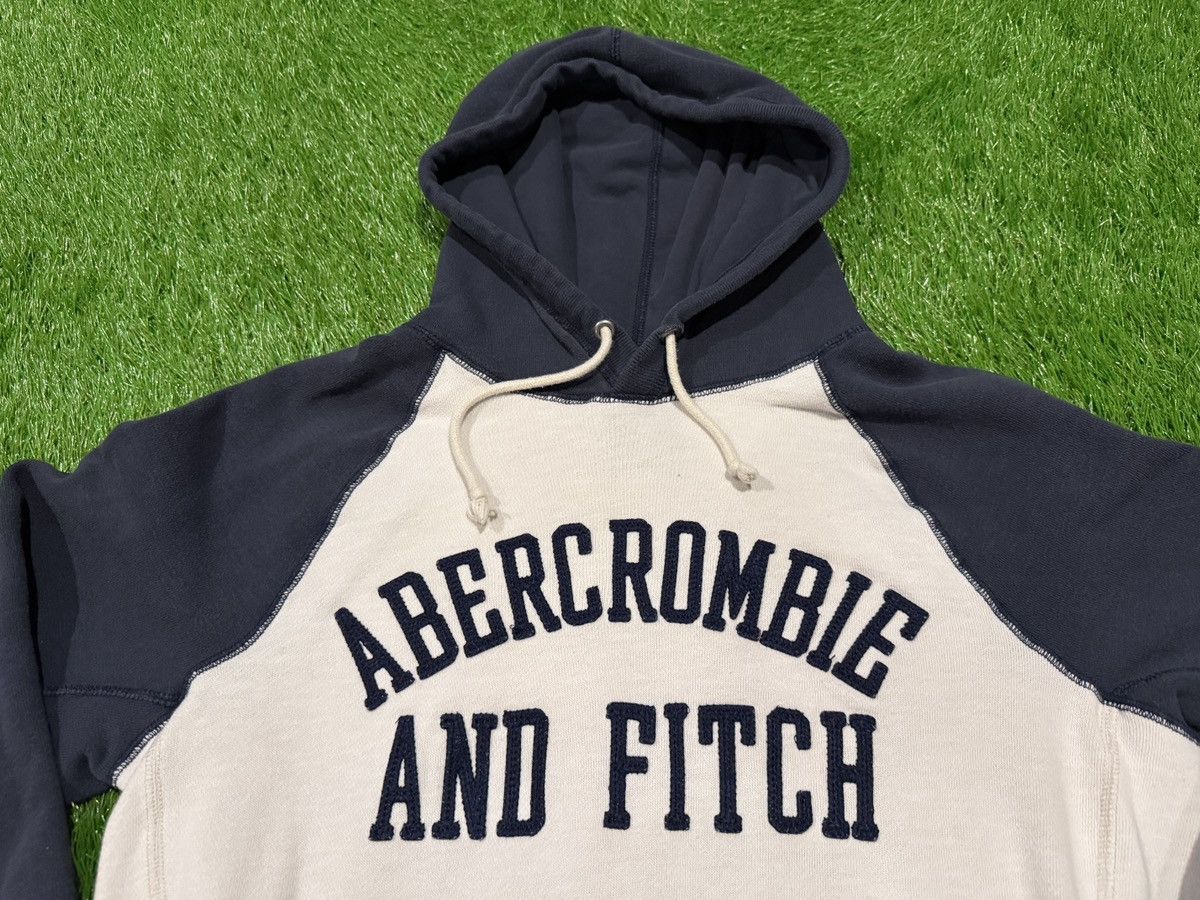 Abercrombie & Fitch Y2K Abercrombie & Fitch Sweatshirt Hoodie 00’s Logo Patched Size US S / EU 44-46 / 1 - 2 Thumbnail