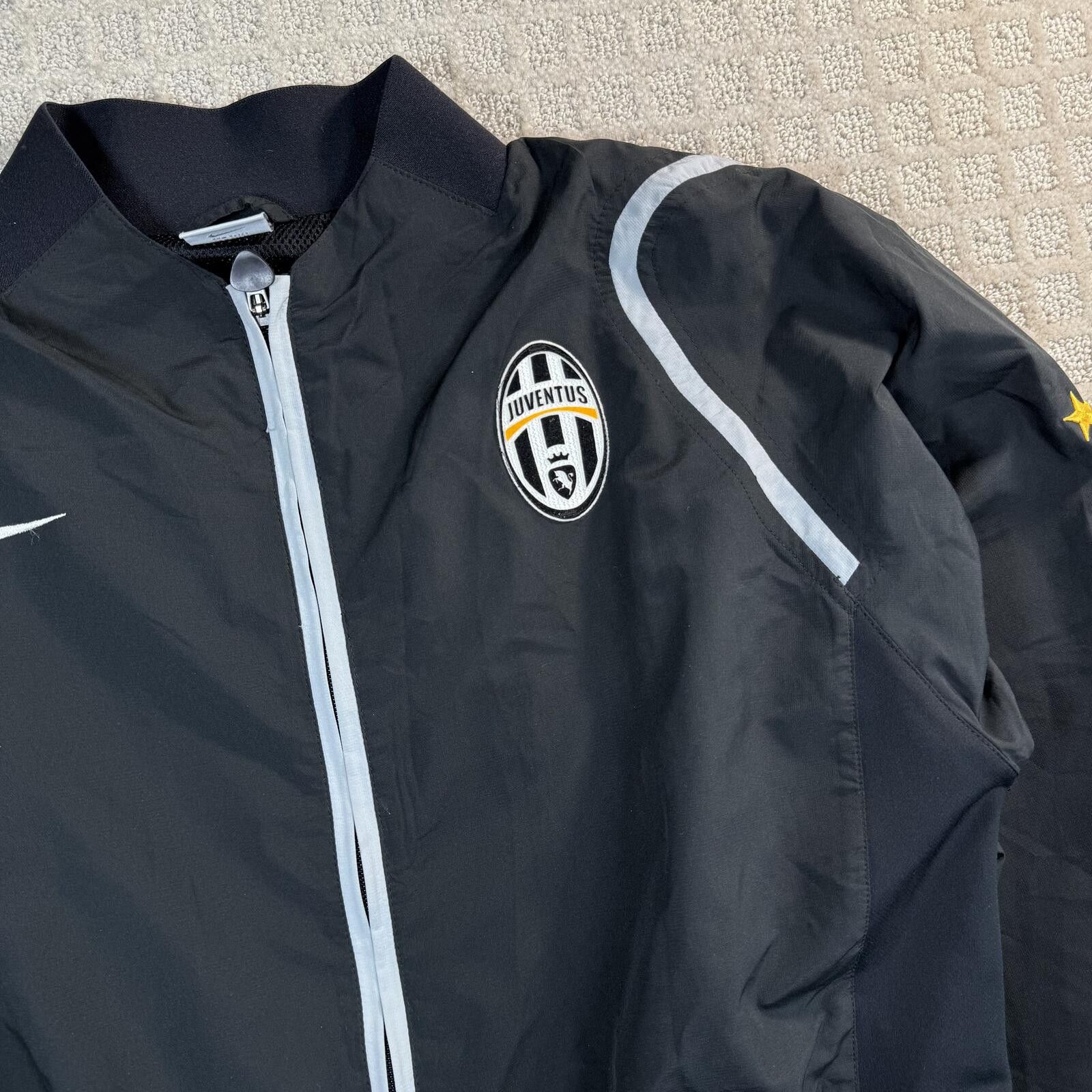 Nike Nike Juventus Track Jacket Black Zip Up Large Size US L / EU 52-54 / 3 - 1 Thumbnail