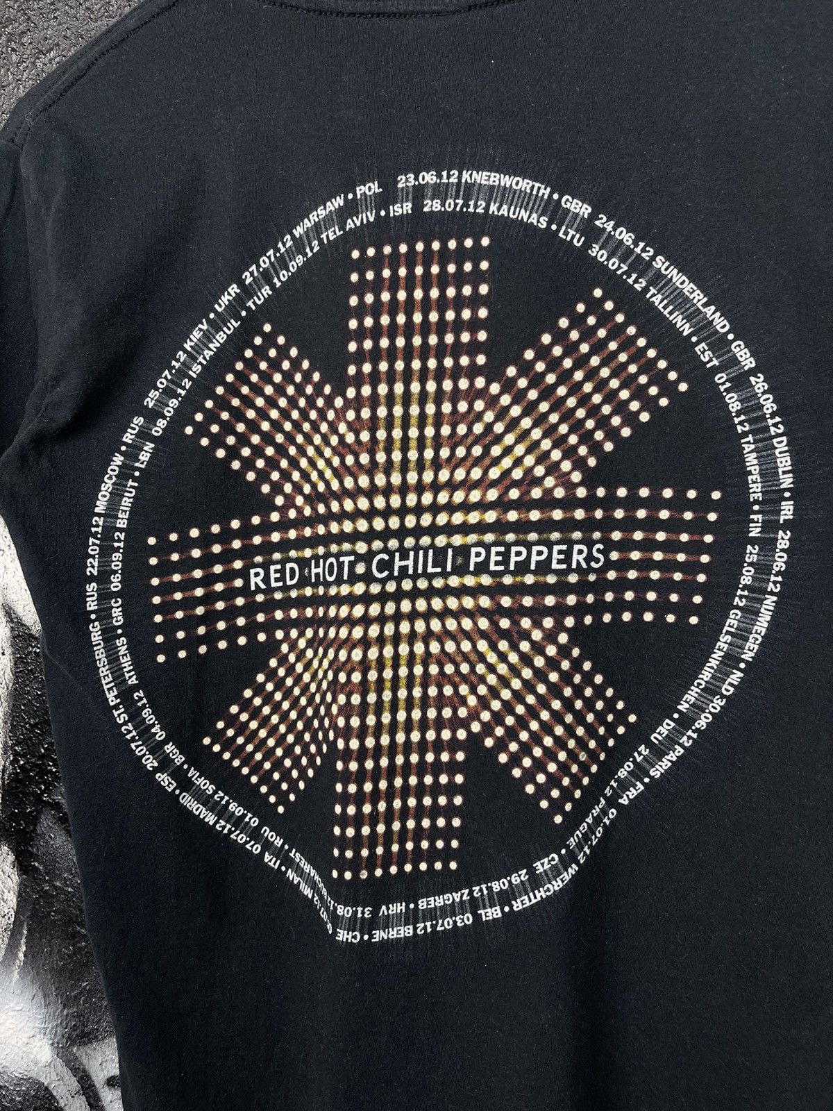 Gildan Red Hot Chili Peppers Vintage Gildan Black T-Shirt Size S Size US S / EU 44-46 / 1 - 9 Thumbnail
