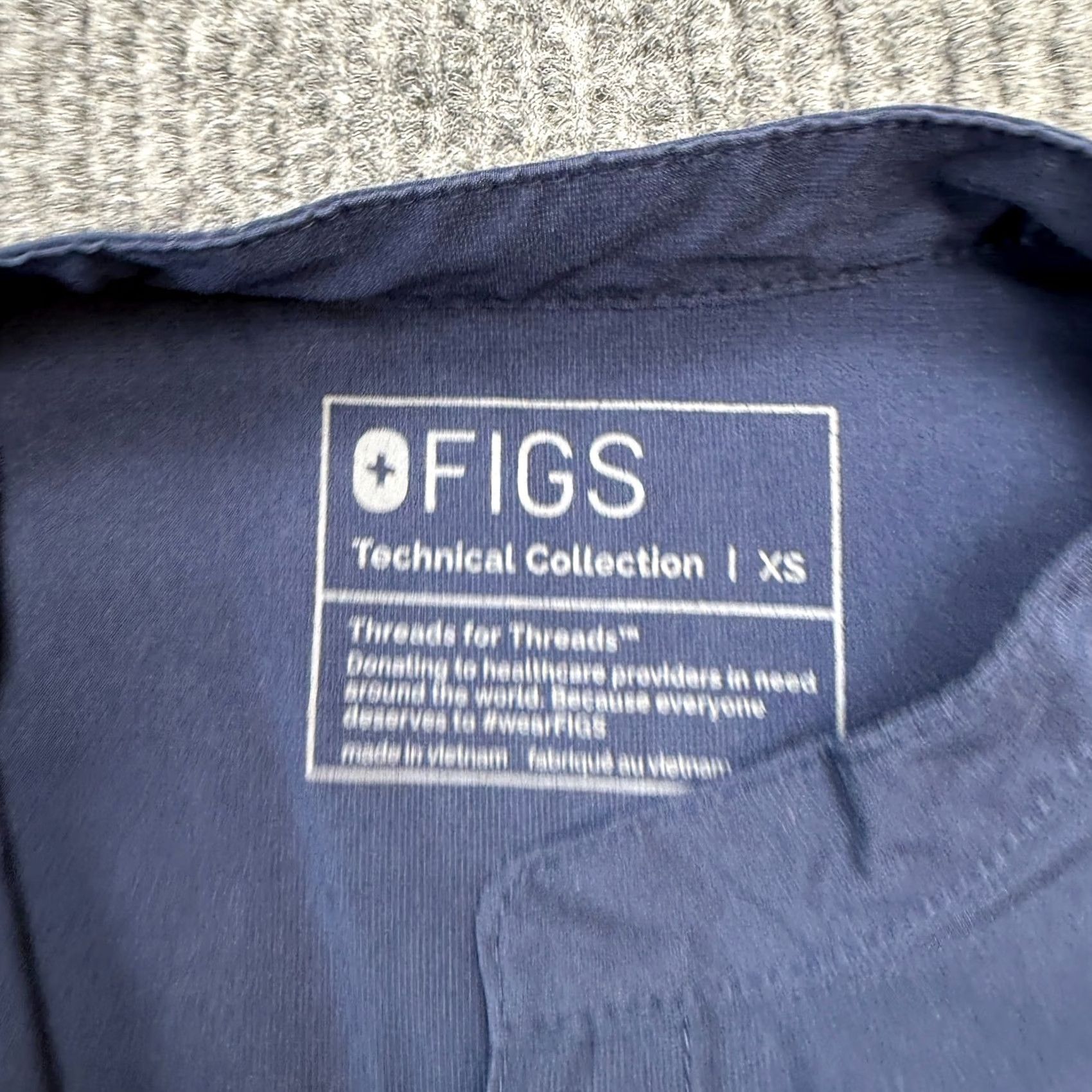 Vintage FIGS Scrub Top Womens XS Blue Oversized Mandarin Collar Pockets Nurse Size XS / US 0-2 / IT 36-38 - 6 Thumbnail