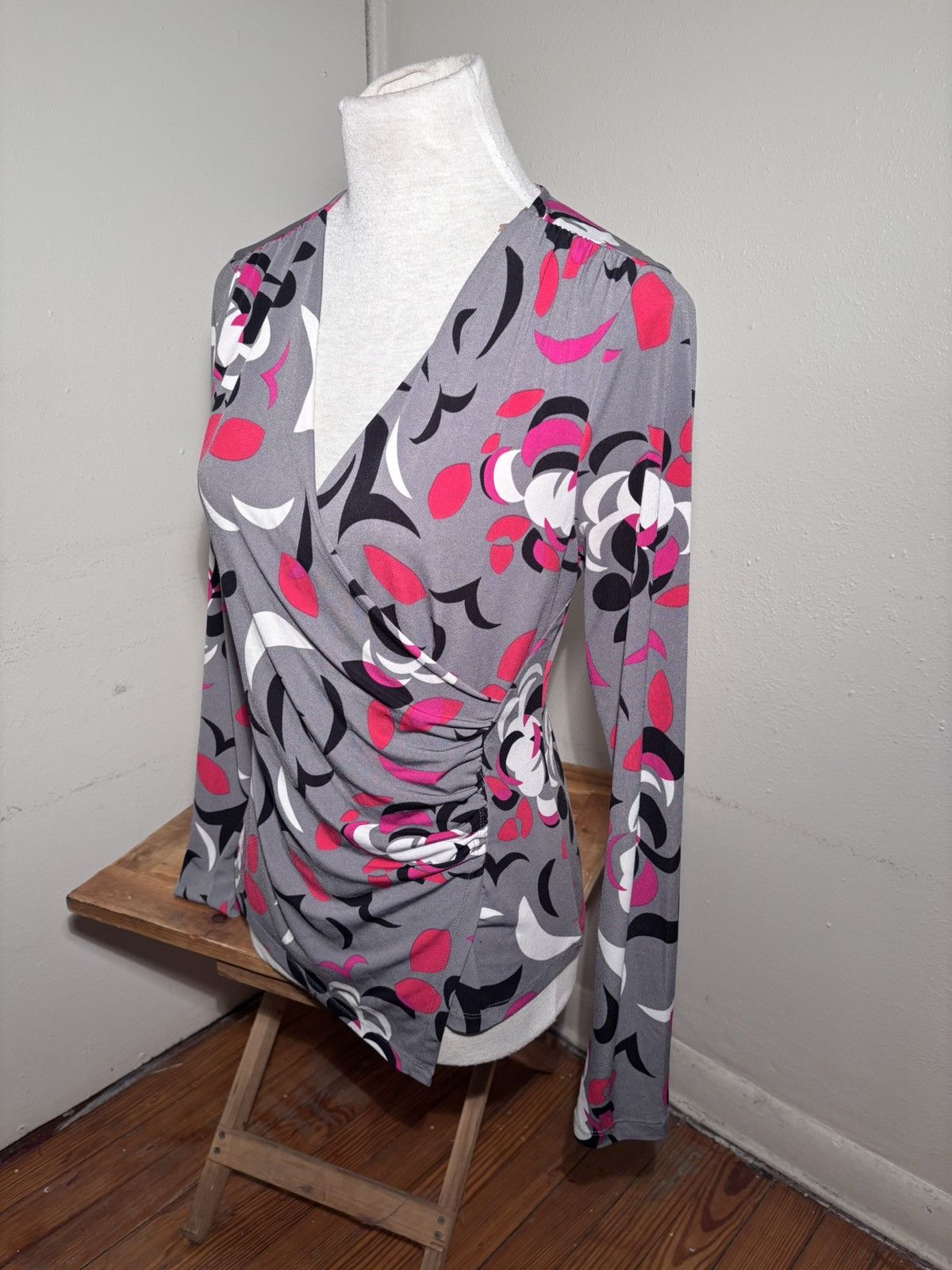 Kenneth Cole Kenneth Cole Printed Wrap Blouse Size S / US 4 / IT 40 - 6 Thumbnail