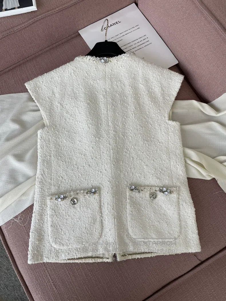 Chanel Chanel Equestrian series white stud pearl sequin vest jack Size XXS / US 00 / IT 34 - 3 Thumbnail