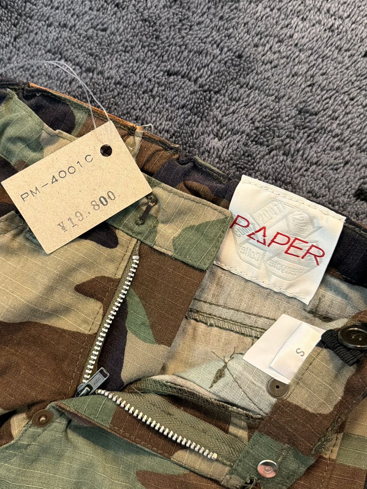 20471120 AW00 20471120 KIDS Paper Recycouture Cargo Pants Size US 26 / EU 42 - 4 Thumbnail