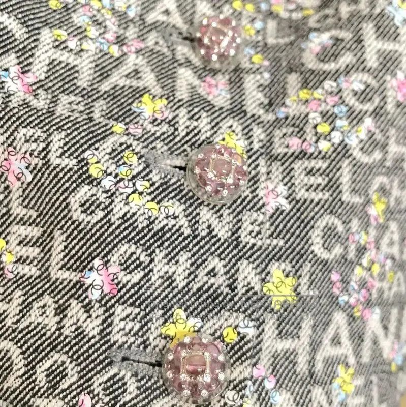 Chanel Chanel Summer Gray Embroidered Sequin Tank Top . Size S / US 4 / IT 40 - 6 Thumbnail