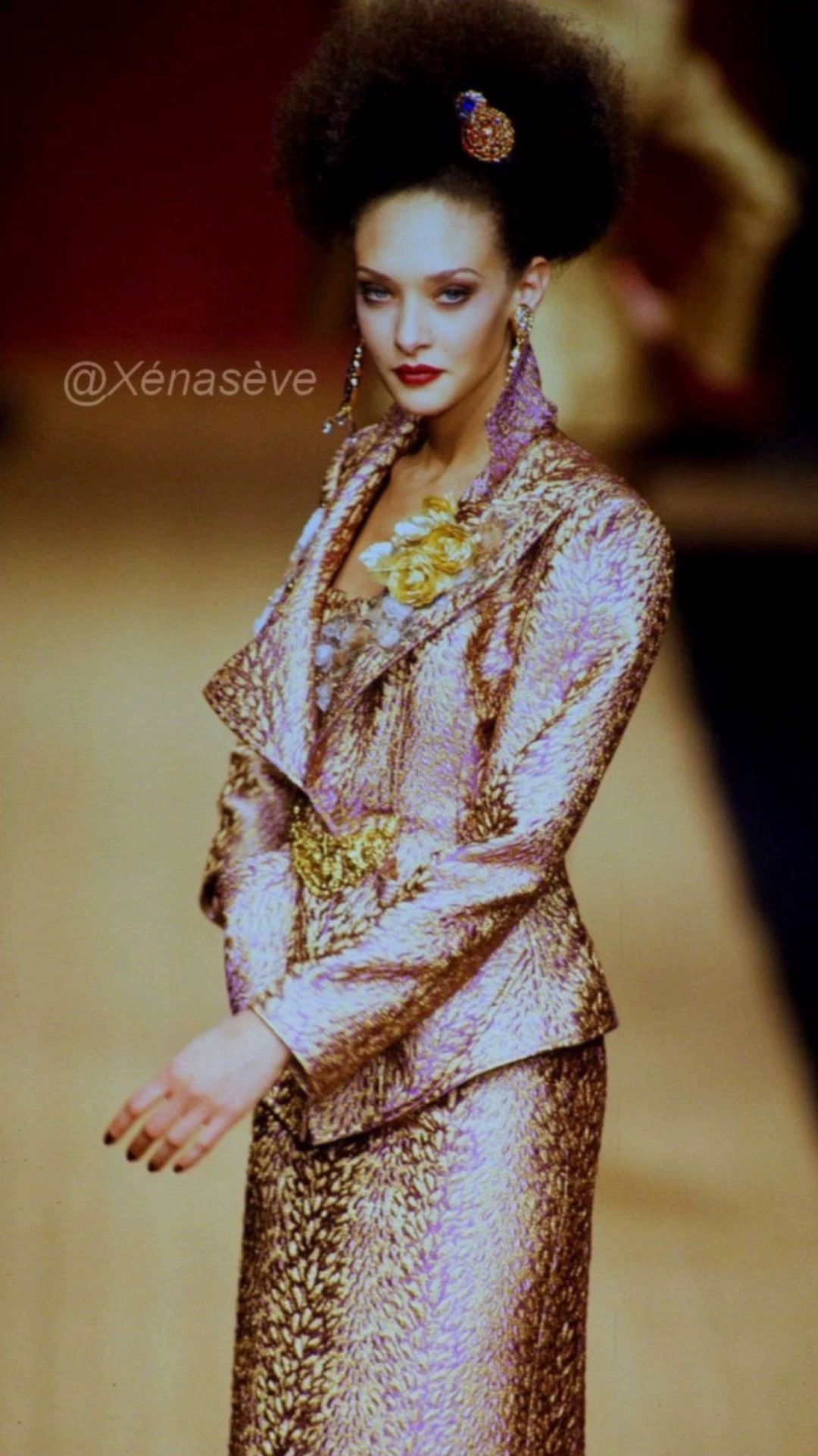 Christian Lacroix Christian Lacroix 1995 FW 2pc Wool Suit Gold-Embroidered Size XS / US 0-2 / IT 36-38 - 1 Thumbnail
